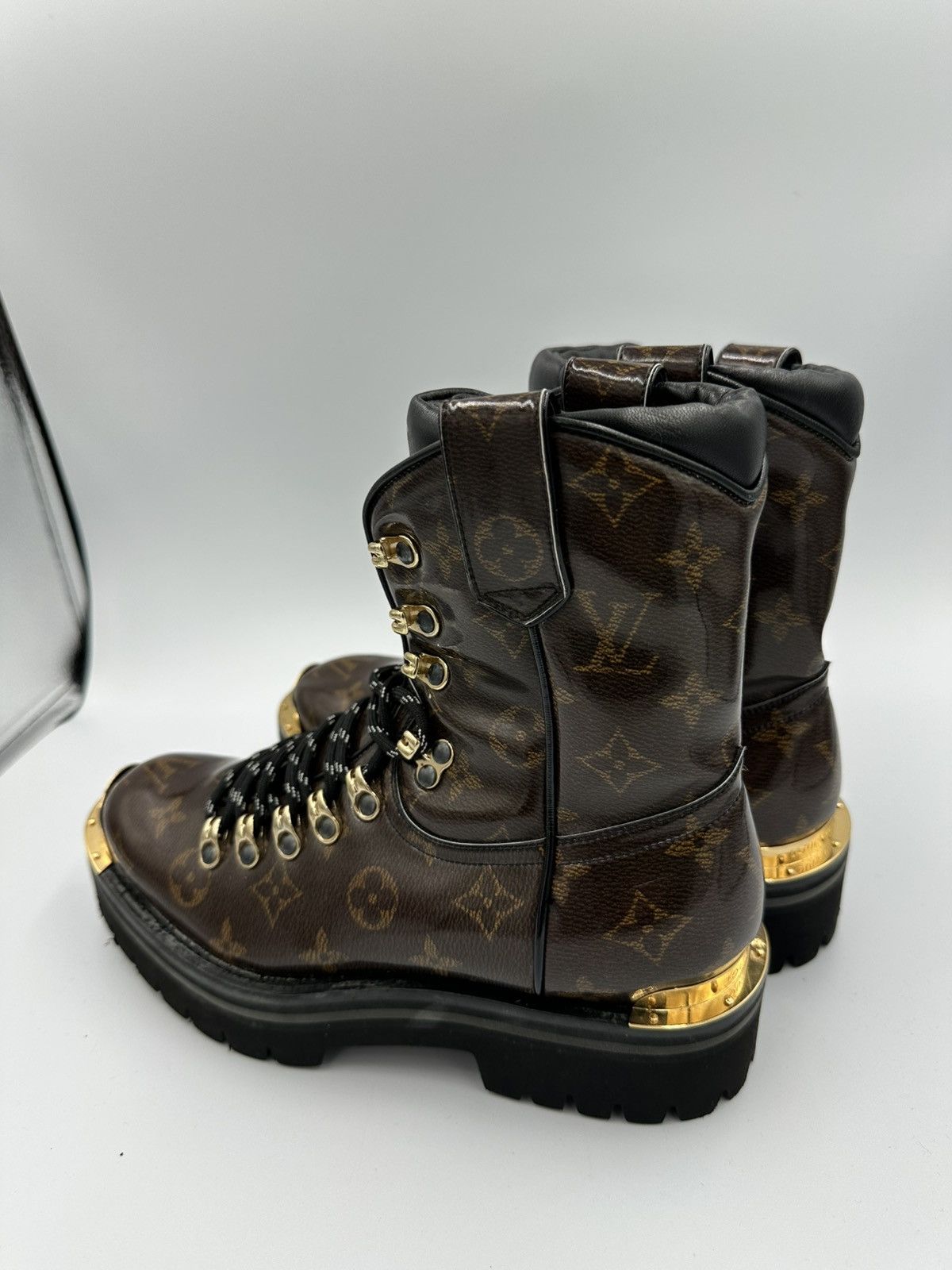 Louis Vuitton Louis Vuitton Rare Boots Size US 5.5 / IT 35.5 - 8 Thumbnail