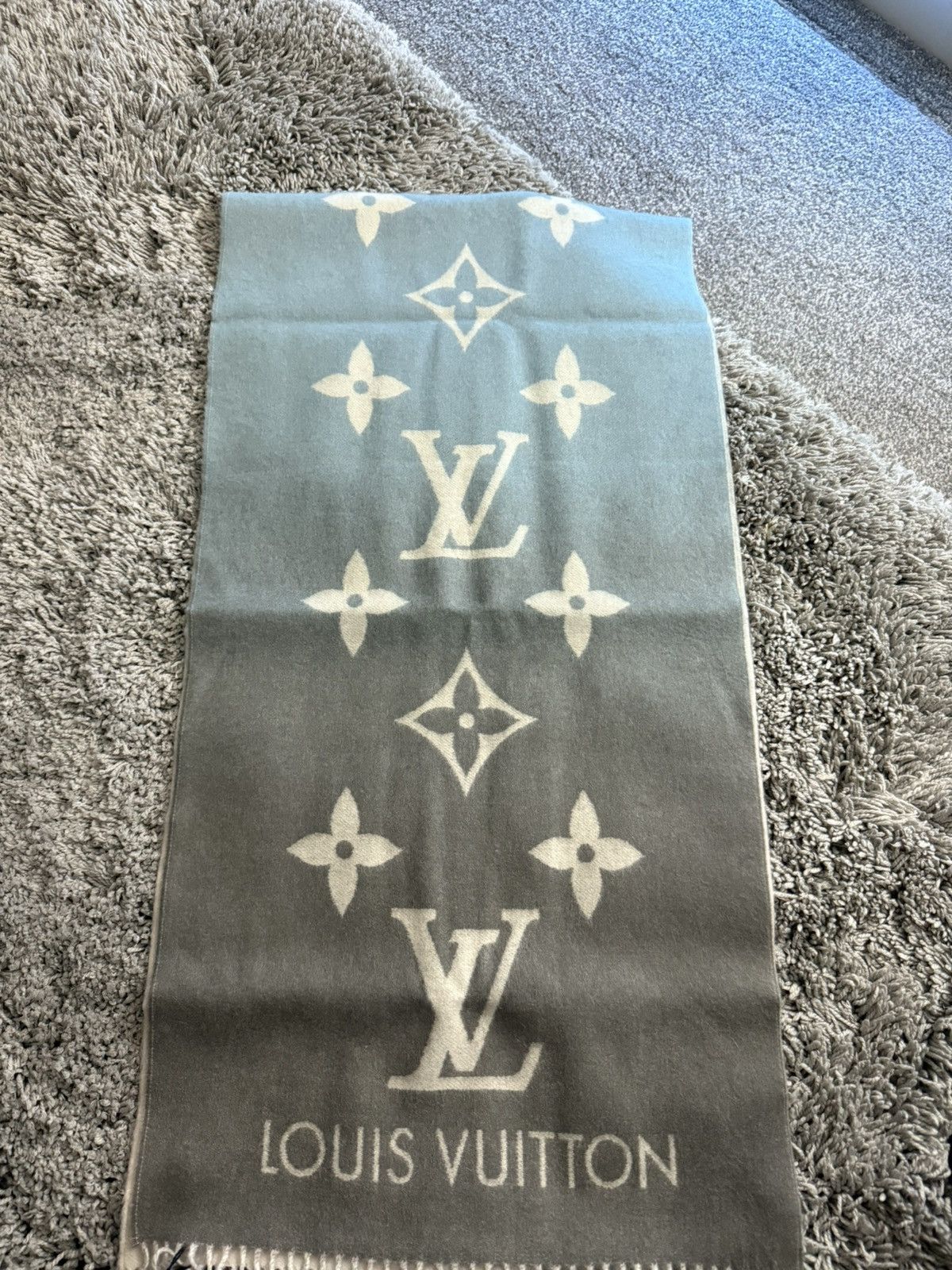 Louis Vuitton LOUIS VUITTON Cashmere Scarf Size ONE SIZE - 3 Thumbnail
