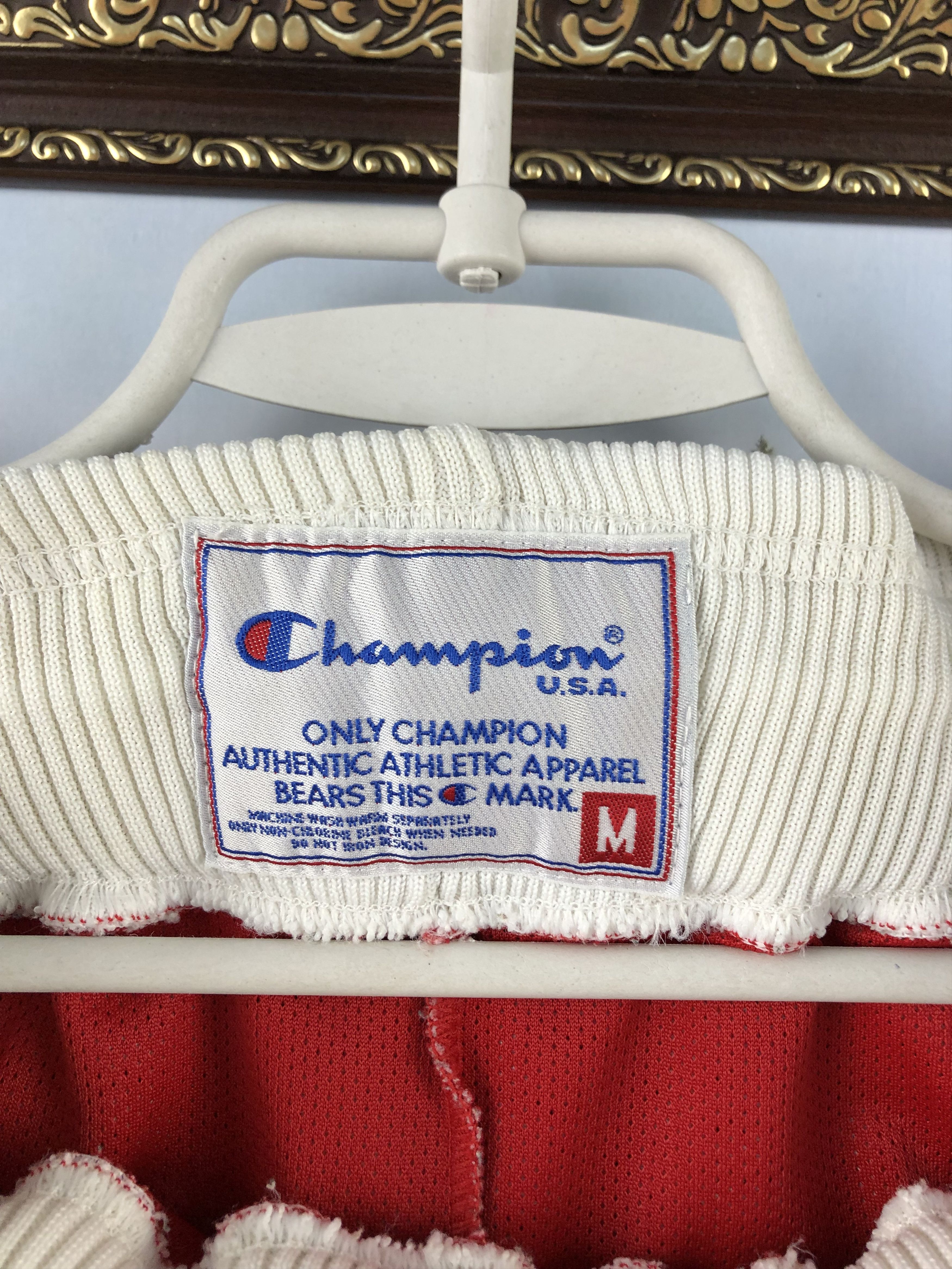 Champion Vintage Authentic Pro Cut Game Shorts Chicago Bulls Champion Size US 32 / EU 48 - 8 Thumbnail