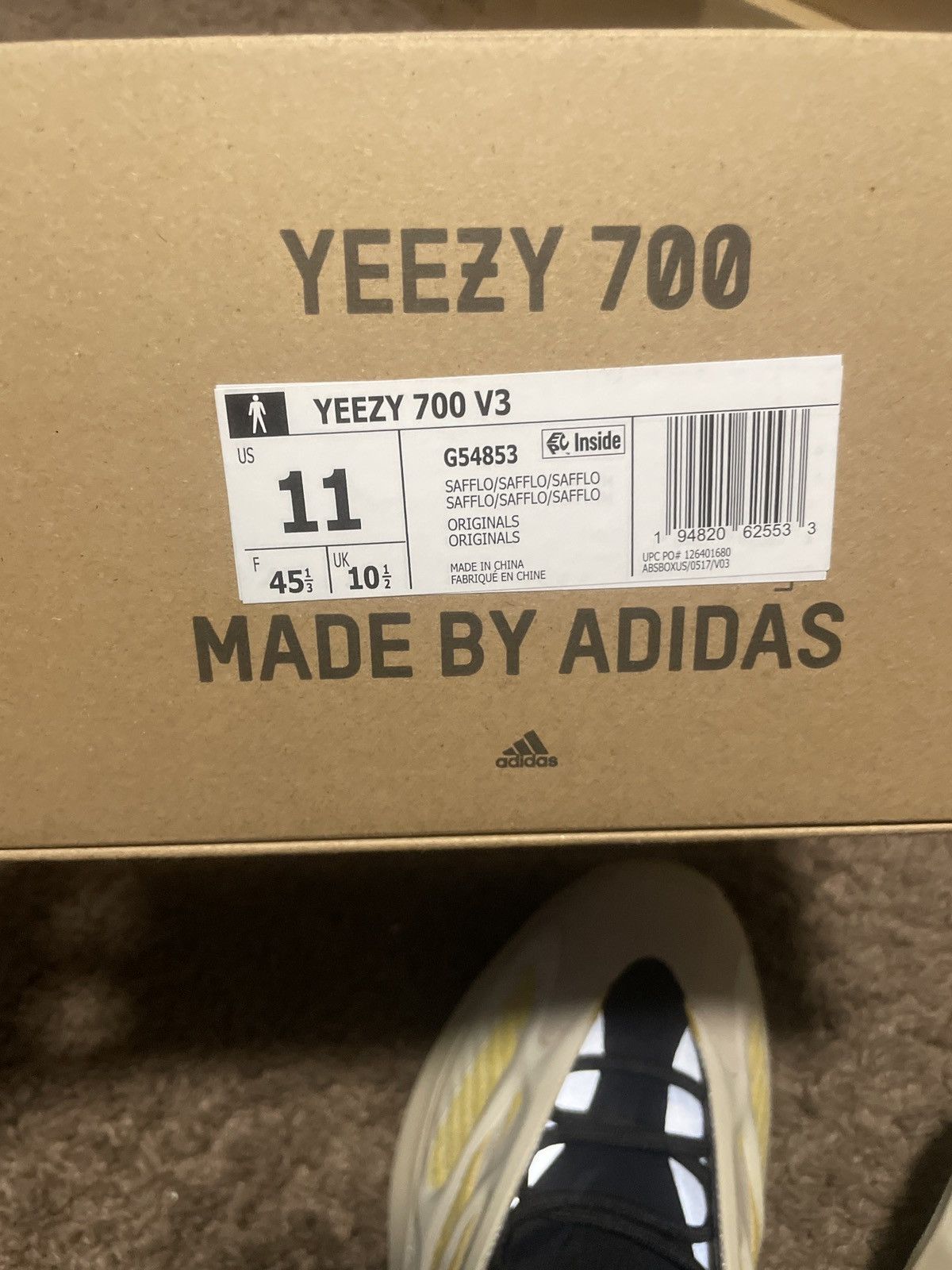 Adidas Yeezy 700 v3 safflo Size US 11 / EU 44 - 1 Thumbnail