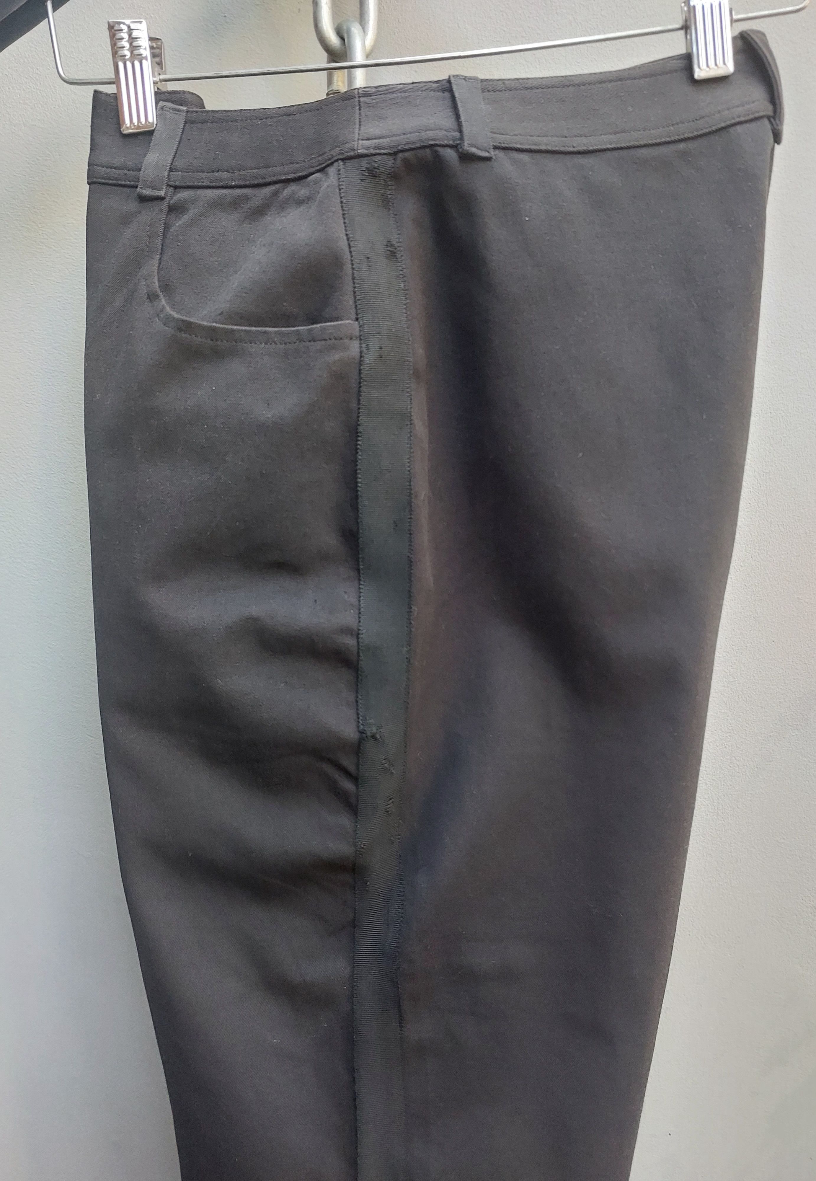 Chanel Chanel Black Cotton Cropped Pants with Side Tape Size 28" / US 6 / IT 42 - 5 Thumbnail