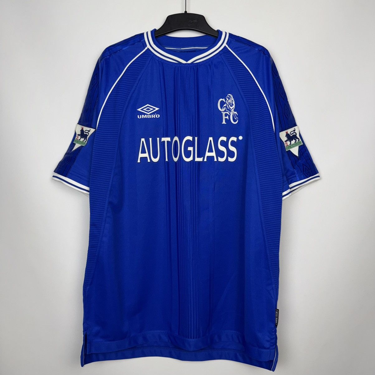 Umbro CHELSEA 1999 2000 HOME FOOTBALL SHIRT SOCCER #9 HASSELBAINK Size US XL / EU 56 / 4 - 1 Thumbnail