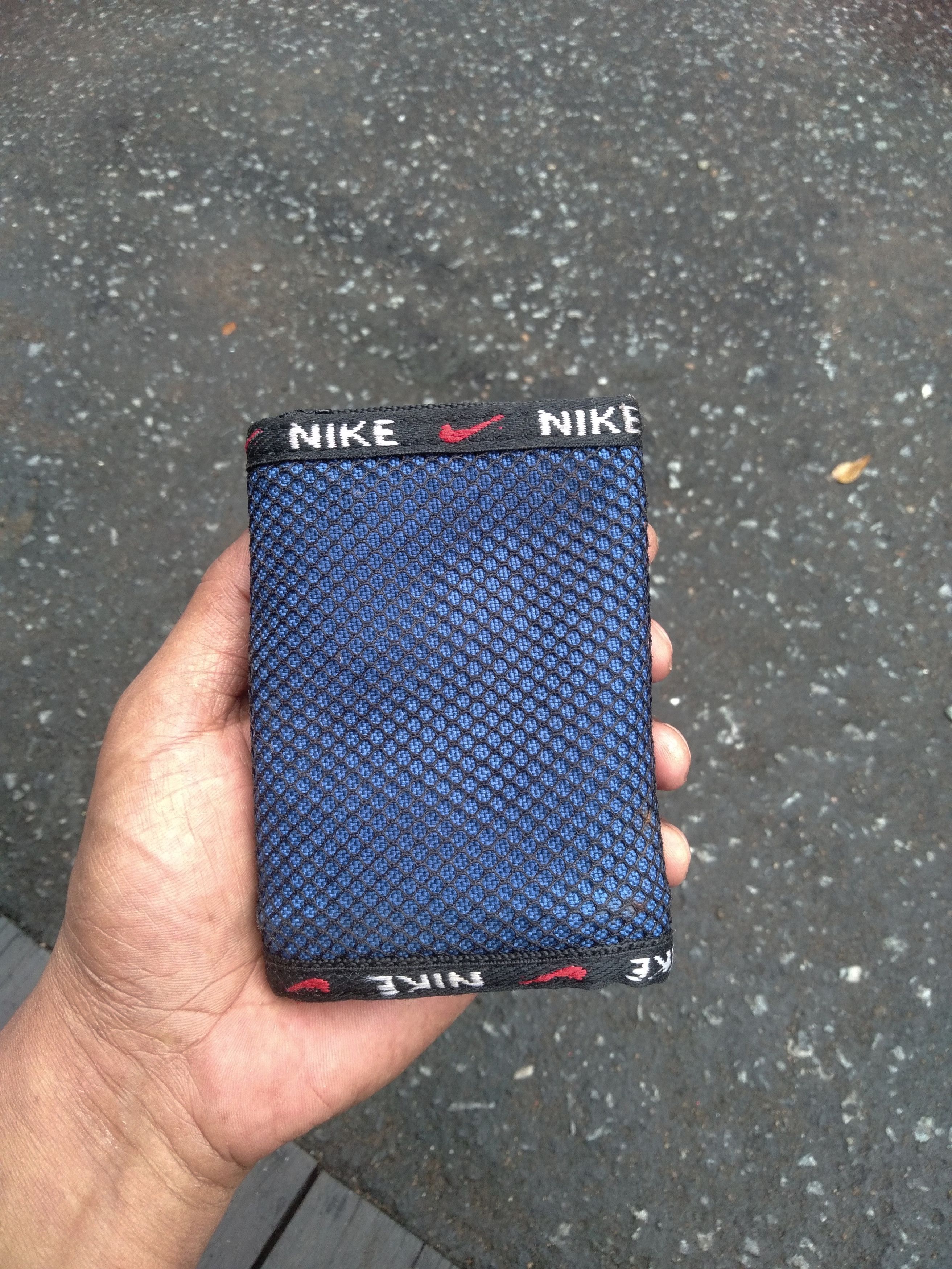 Nike Vintage 90s Nike wallet Size ONE SIZE - 4 Thumbnail