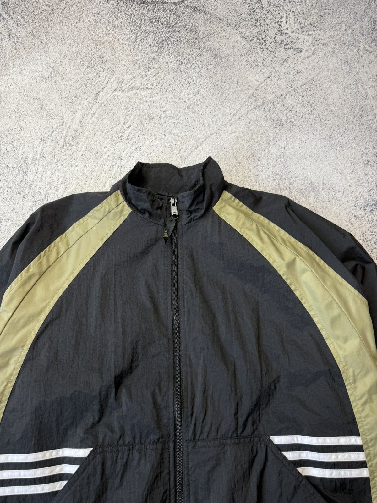 Adidas Vintage Adidas Track Jacket Nylon Y2K Size US L / EU 52-54 / 3 - 11 Thumbnail