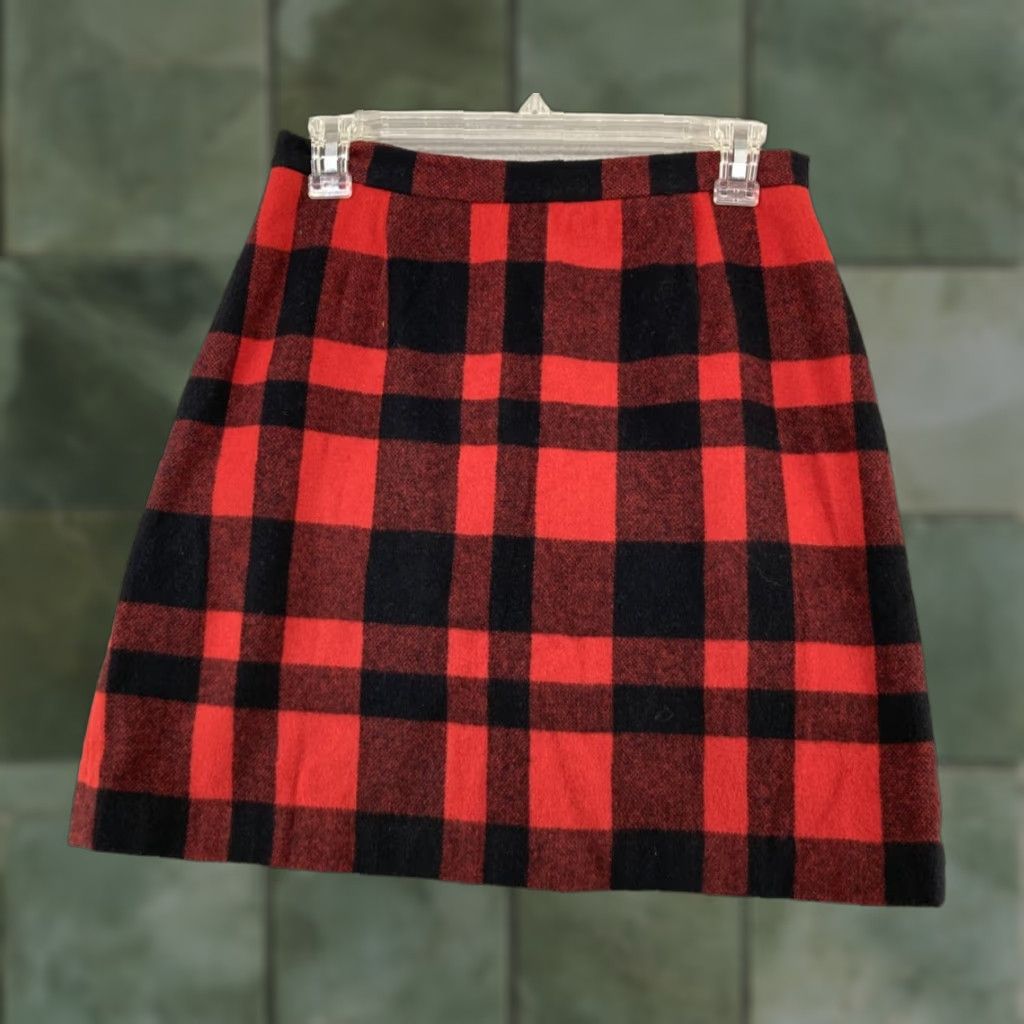 Vintage Limited America Women's Wool Plaid Mini Skirt 8 Red & Black Retro 90s Preppy Denim Style Short Length Size 30" / US 8 / IT 44 - 1 Thumbnail