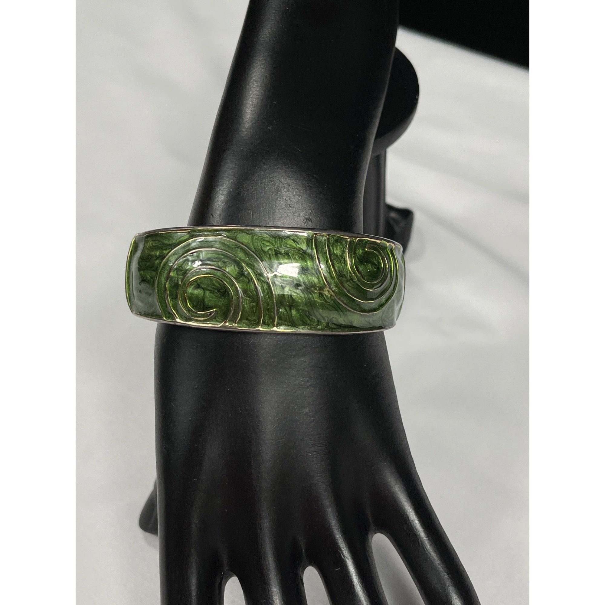 Other Green Gold Swirl Design Rhinestone Hinged Bangle Bracelet SK Size ONE SIZE - 2 Thumbnail