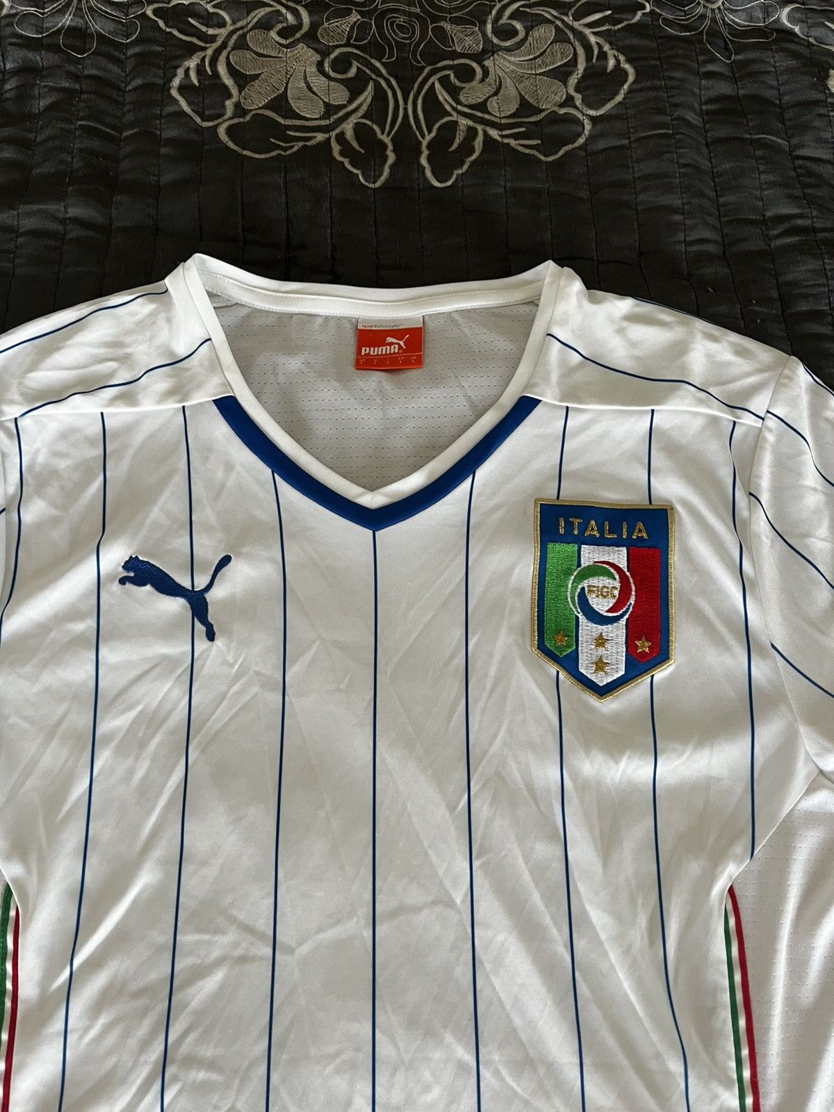 Puma PUMA ITALY National Team Italia 2014 2015 Away Jersey TShirt Size US L / EU 52-54 / 3 - 2 Thumbnail