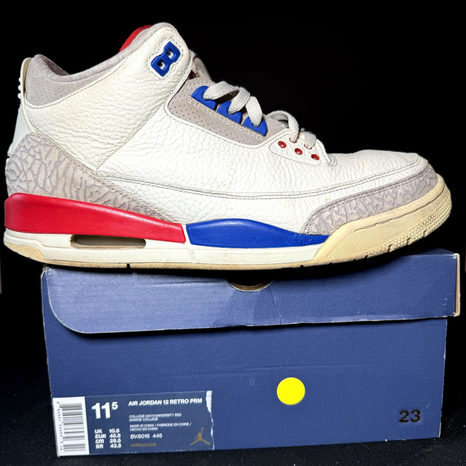 Jordan Brand × Nike Size 11.5 - Nike Air Jordan 3 Retro International Flight Size US 11.5 / EU 44-45 - 1 Thumbnail