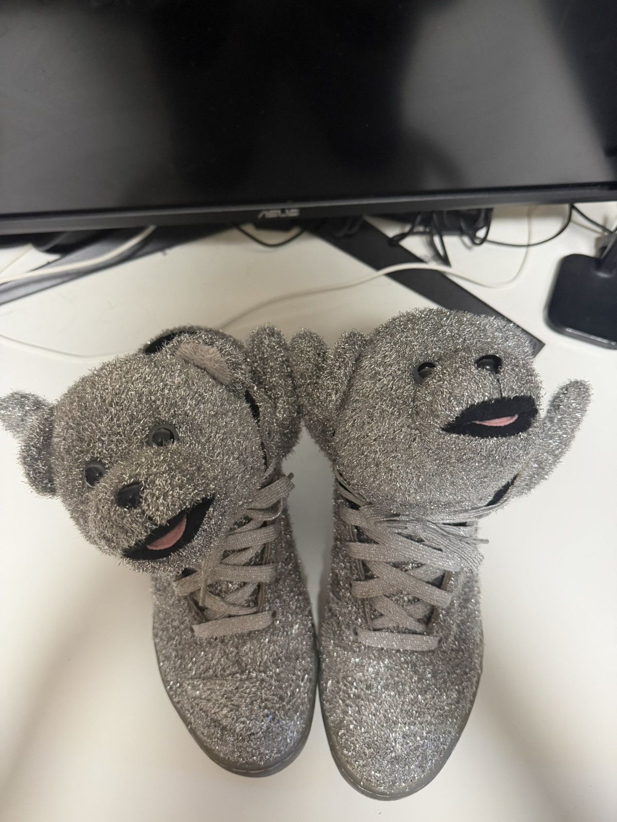  OriginalsJeremy Scott/ベアー シルバー Adidas Jeremy Scott Silver | Grailed