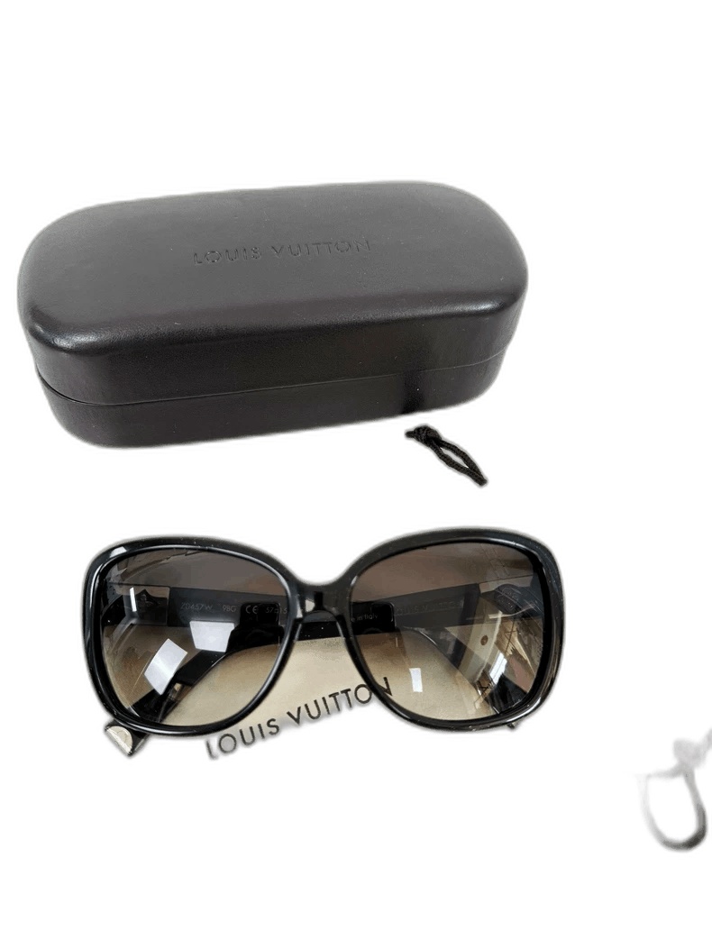 Louis Vuitton Louis Vuitton Sunglasses with Case and Accessories -2505 Size ONE SIZE - 1 Thumbnail
