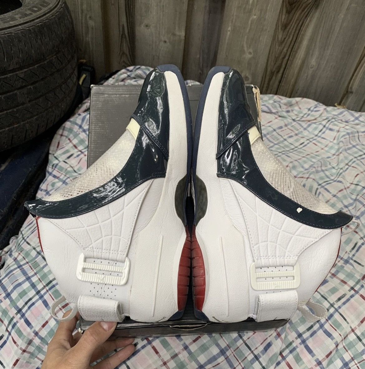 Jordan Brand × Nike Jordan 19 OG East Coast Size US 9.5 / EU 42-43 - 4 Thumbnail
