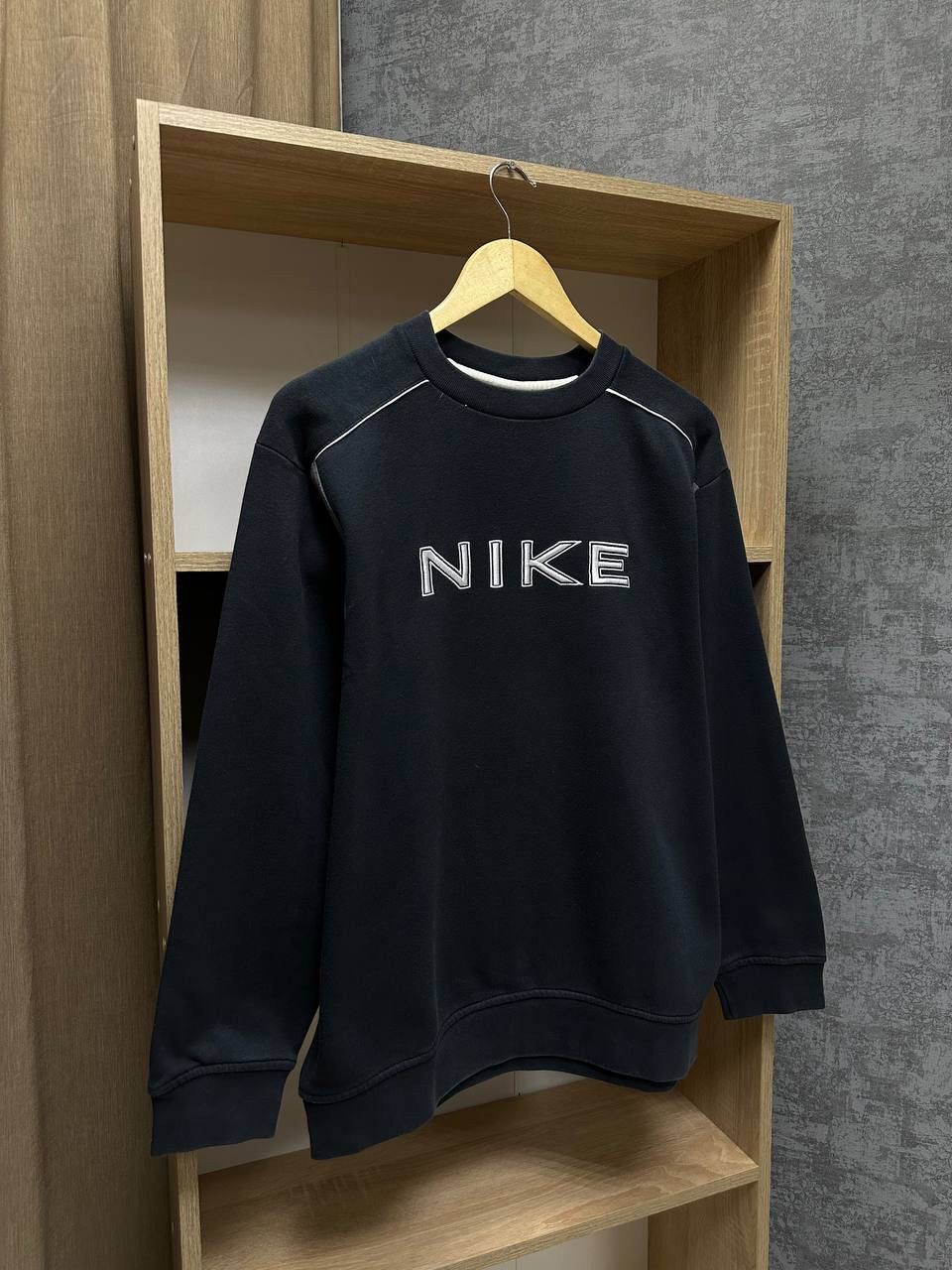 Nike × Nike ACG × Vintage Vintage Nike Black Center Logo Sweatshirt Size US S / EU 44-46 / 1 - 6 Thumbnail