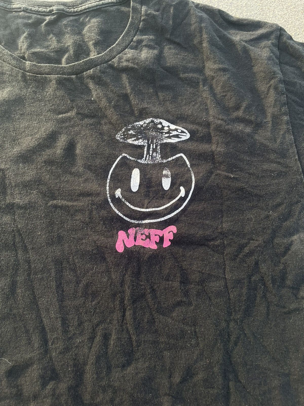 NEFF Neff Mushroom smiley Black T-shirt Have Back-hit Size US XL / EU 56 / 4 - 3 Thumbnail