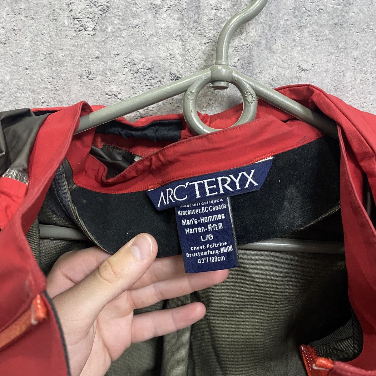 Arc'teryx Men's Arcteryx Beta Gore-Tex Jacket Size US L / EU 52-54 / 3 - 15 Thumbnail