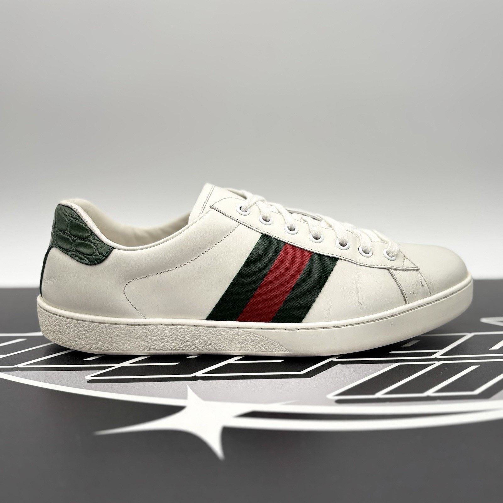 Gucci Gucci Ace Web ' White, Red, Green ' | GOOD CONDITION! Size US 10 / EU 43 - 2 Thumbnail