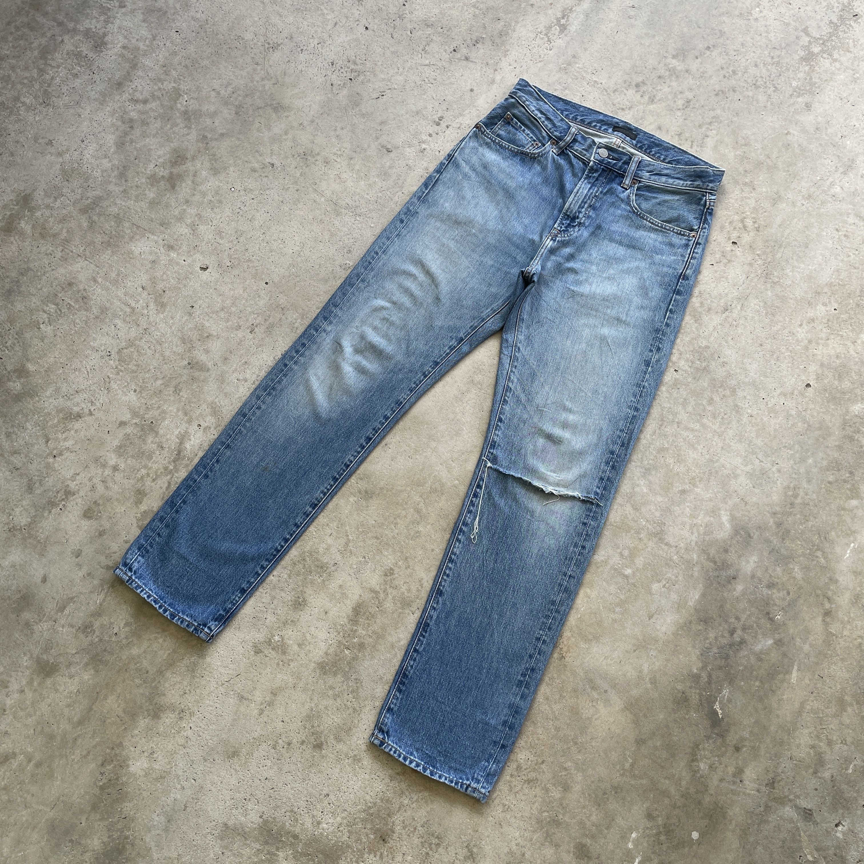 Japanese Brand VINTAGE JAPANESE RIPPED JEANS DISTRESSED PANTS FADED W31 Size US 31 - 1 Thumbnail