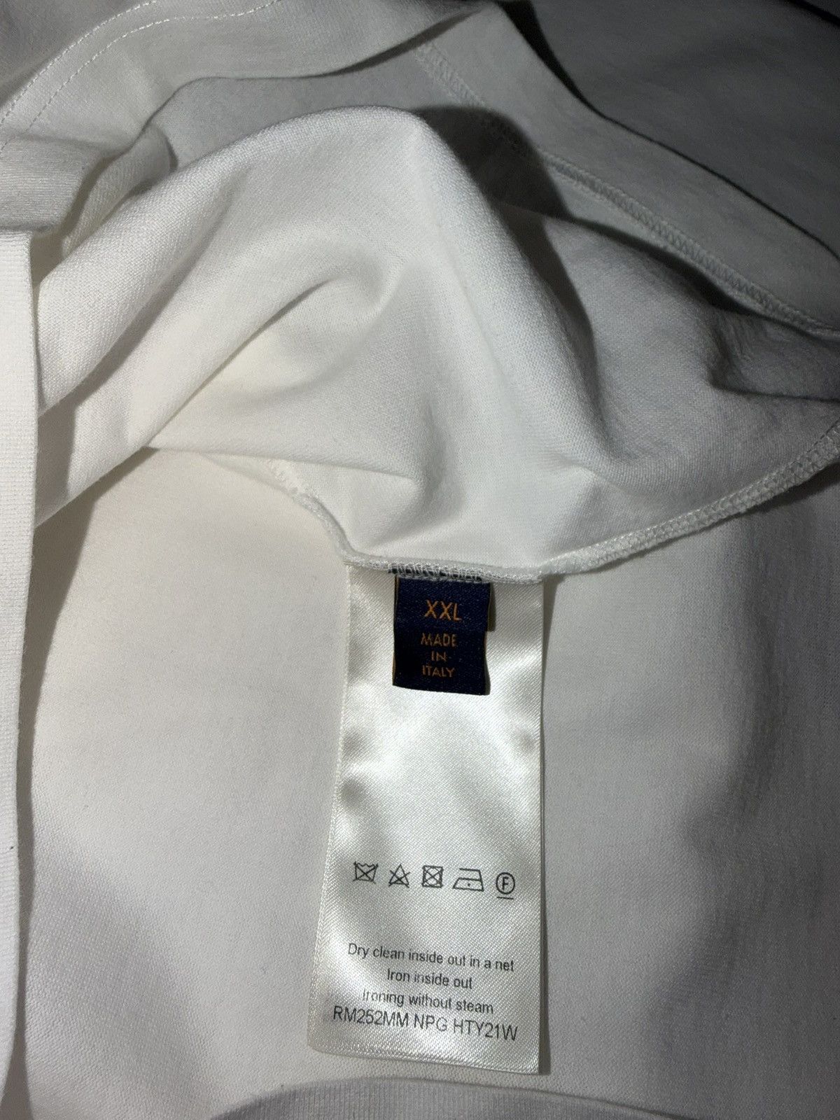 Louis Vuitton Louis Vuitton Embroidered Signature T-Shirt Size US XXL / EU 58 / 5 - 4 Thumbnail