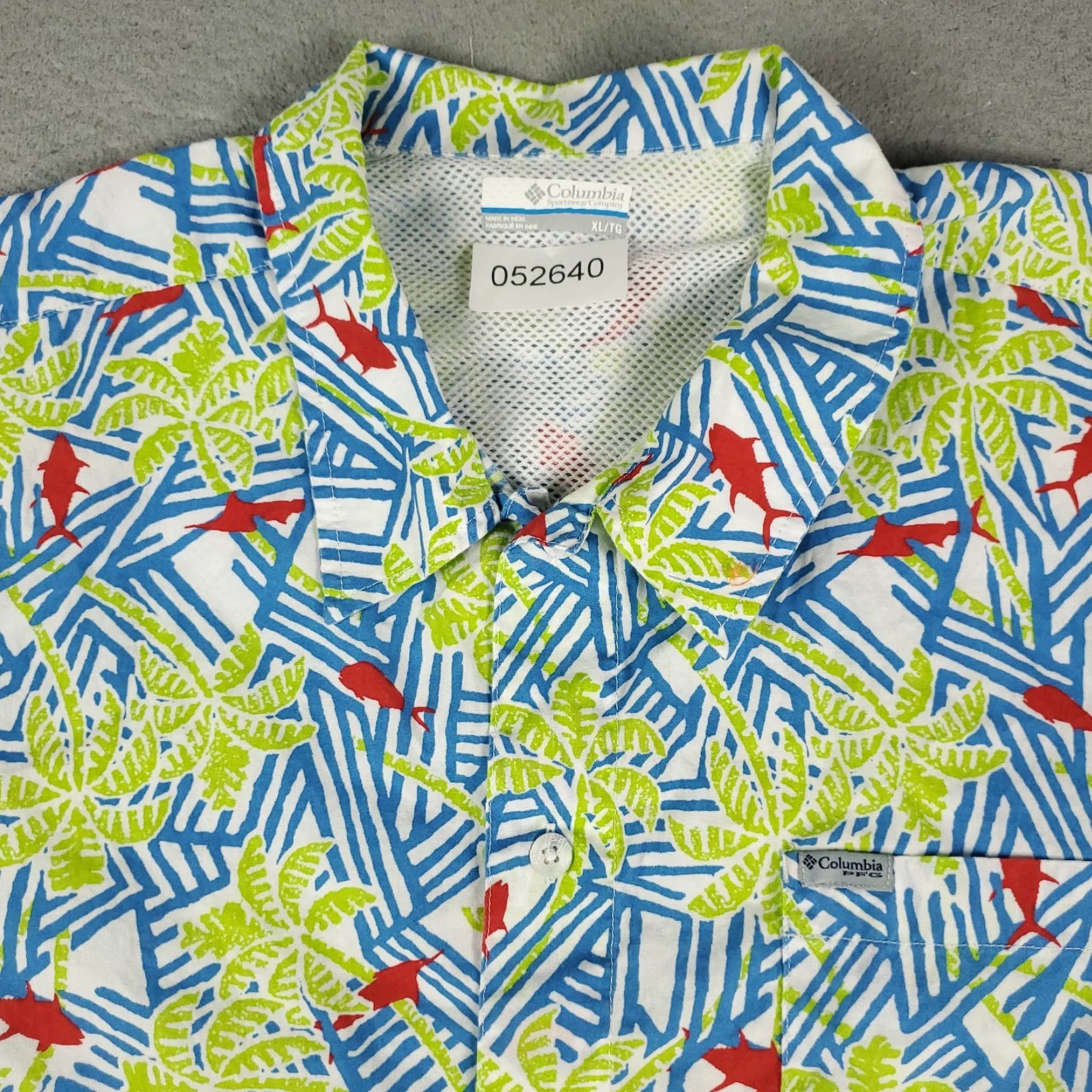 Vintage Columbia Shirt Mens XL Blue Button Up Short Sleeve Vented Floral Pattern Size US XL / EU 56 / 4 - 2 Thumbnail