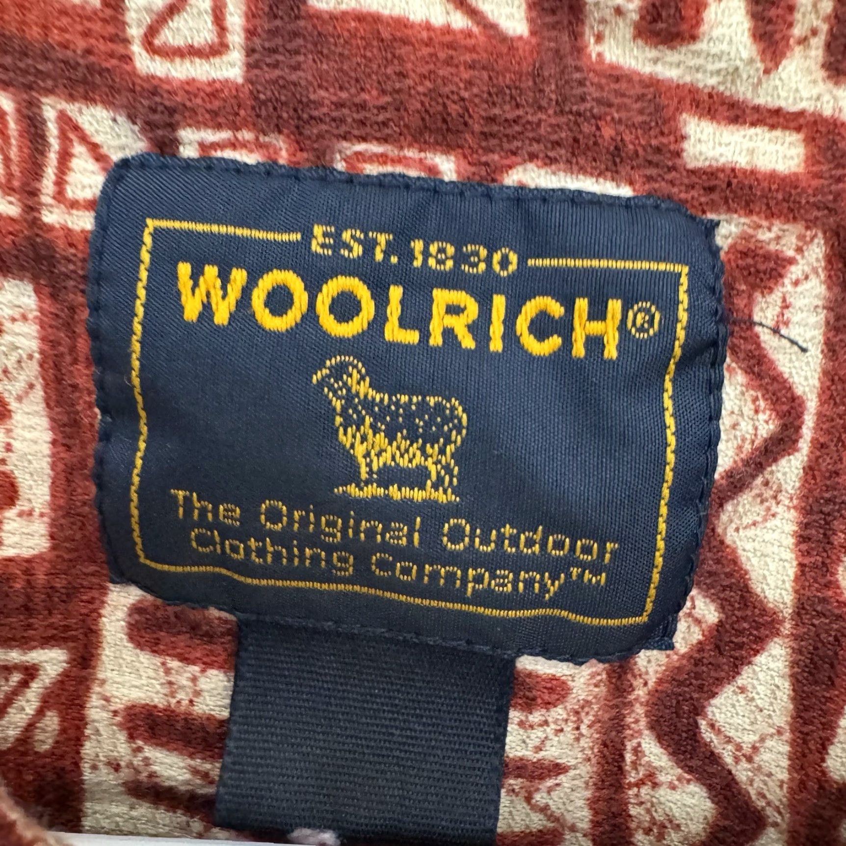 Vintage VINTAGE Woolrich Button-Up Shirt L Red Geometric 90s Aztec Bohemian Outdoor Tribal Southwest Mens Size US L / EU 52-54 / 3 - 3 Thumbnail