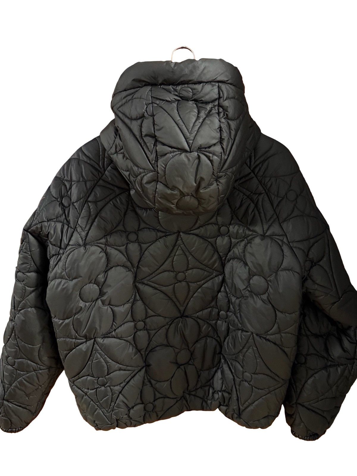 Louis Vuitton Louis Vuitton reversible quilted puffer jacket Size US M / EU 48-50 / 2 - 2 Thumbnail