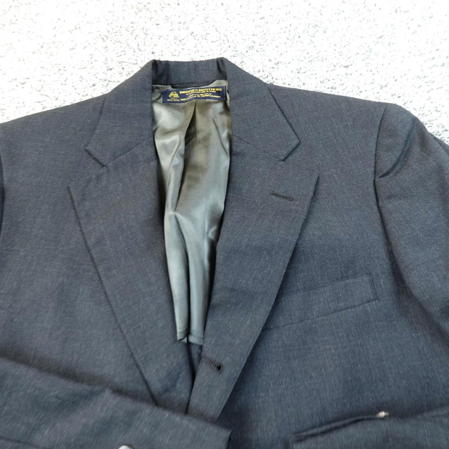 Brooks Brothers VTG Brooks Brothers Blazer Mens 38 Gray Wool Single-Breasted Suit Jacket Notch Lapel Regular 2 Piece Business Formal Wedding USA Mens Size 38R - 3 Thumbnail