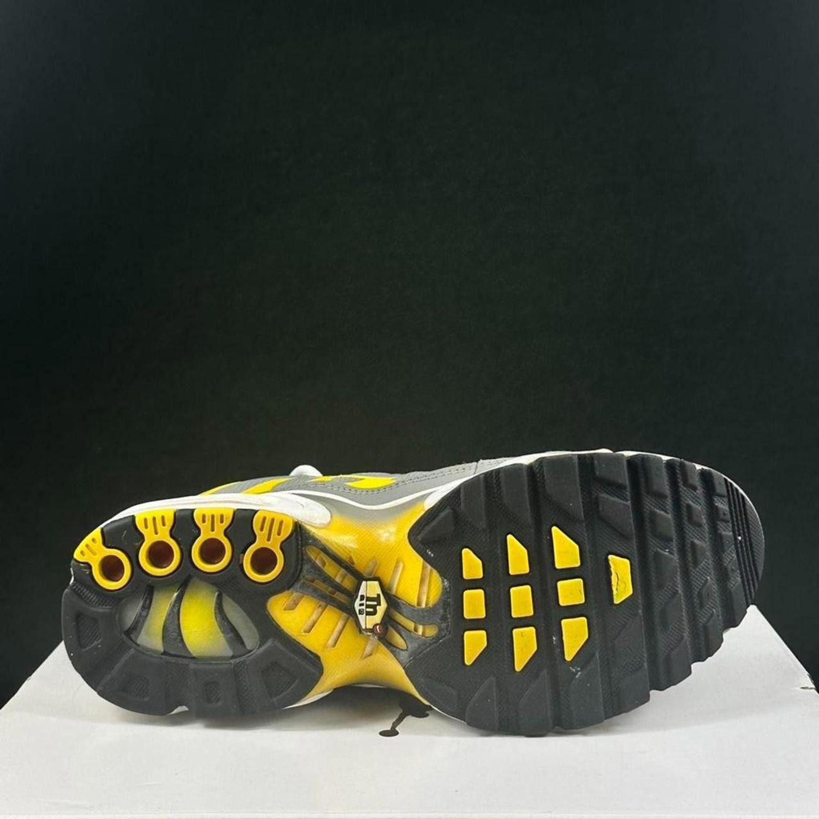 Nike Nike Air Max Plus TN “Grey / Tour Yellow” — US 6.5Y Size US 8 / IT 38 - 3 Thumbnail