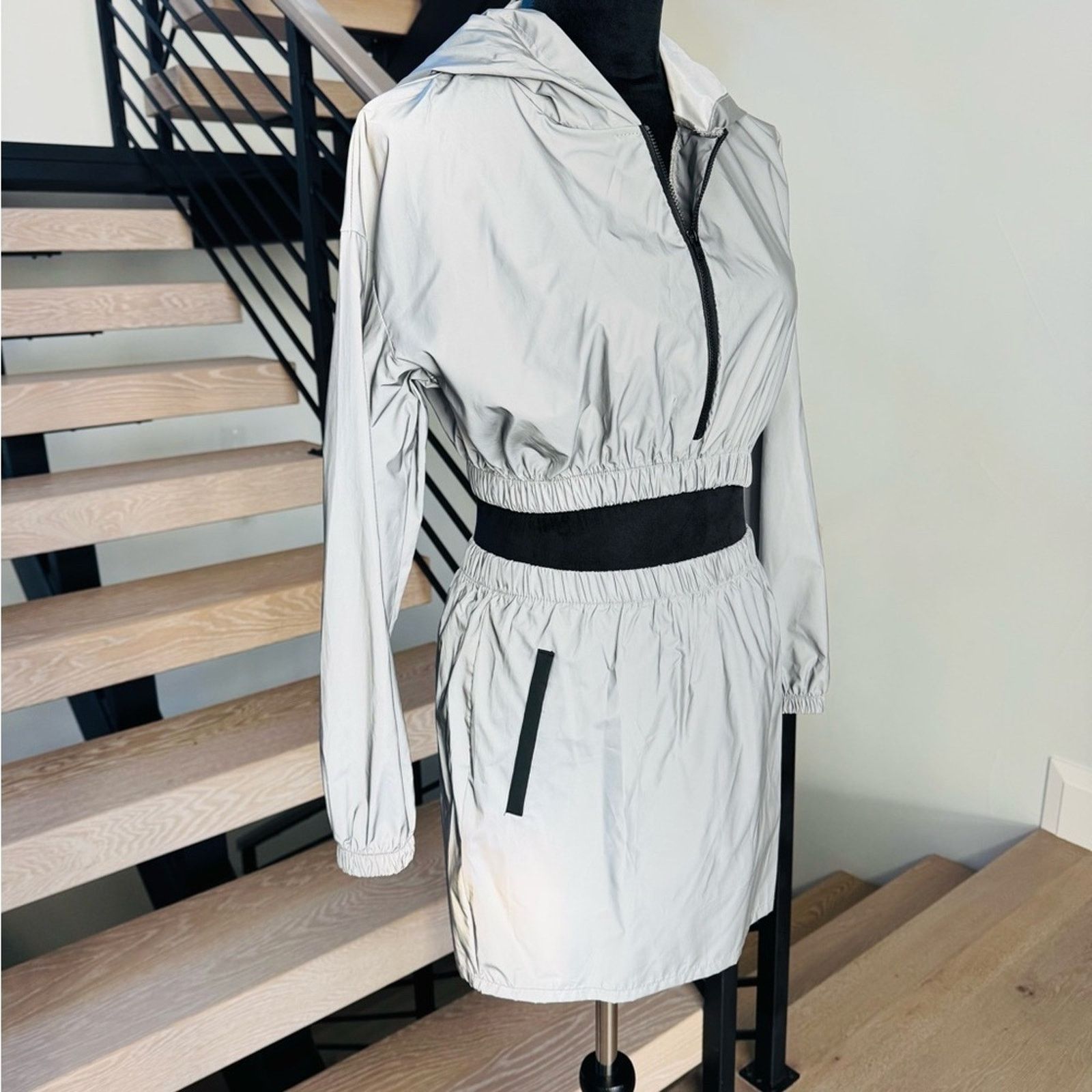 Other Stylish Silver Reflective Women's Skirt Set size XS Size XS / US 0-2 / IT 36-38 - 4 Thumbnail