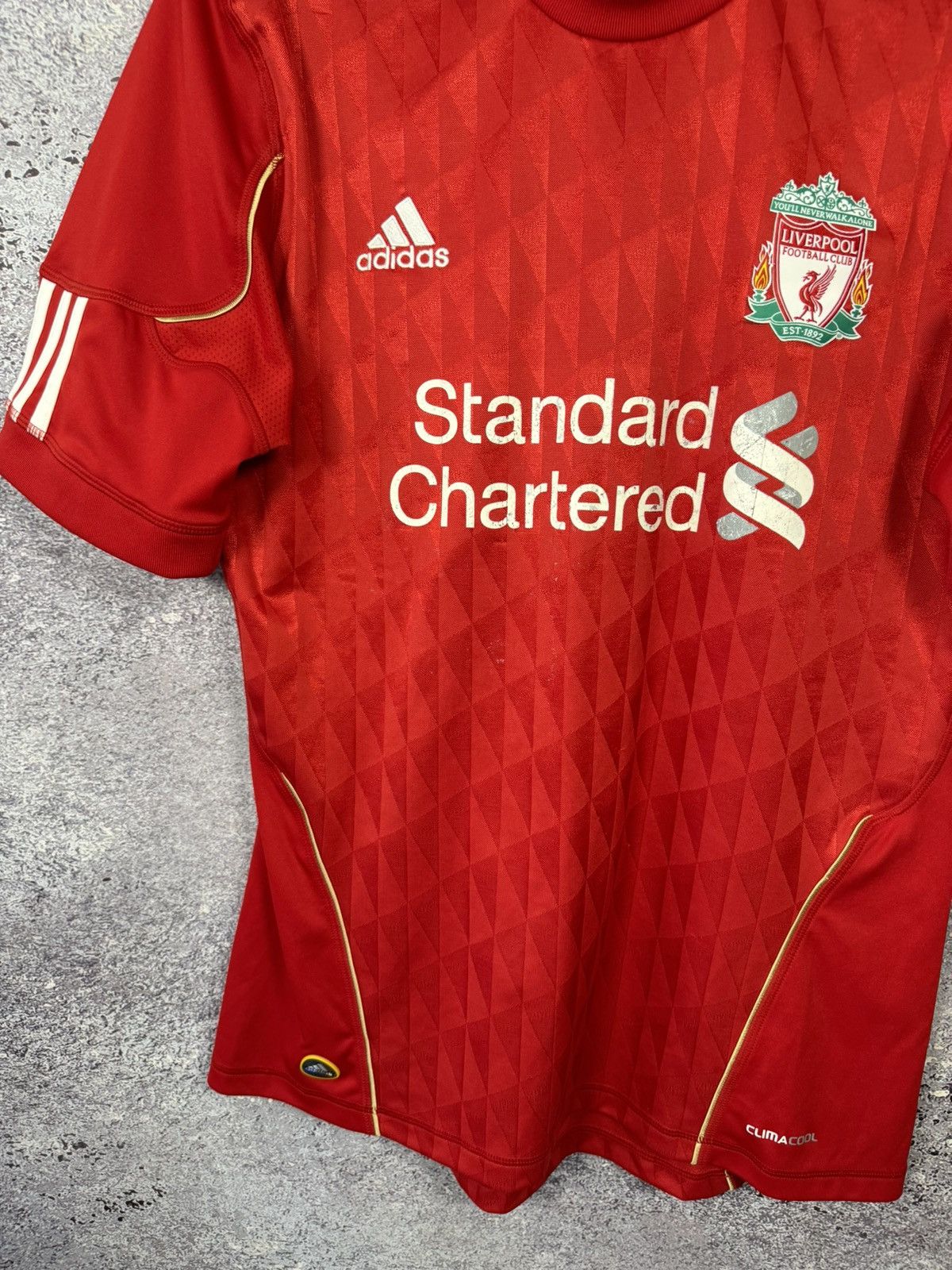 Adidas × Vintage Vintage Liverpool 2010/11 Adidas Soccer Jersey Medium Size US M / EU 48-50 / 2 - 4 Thumbnail