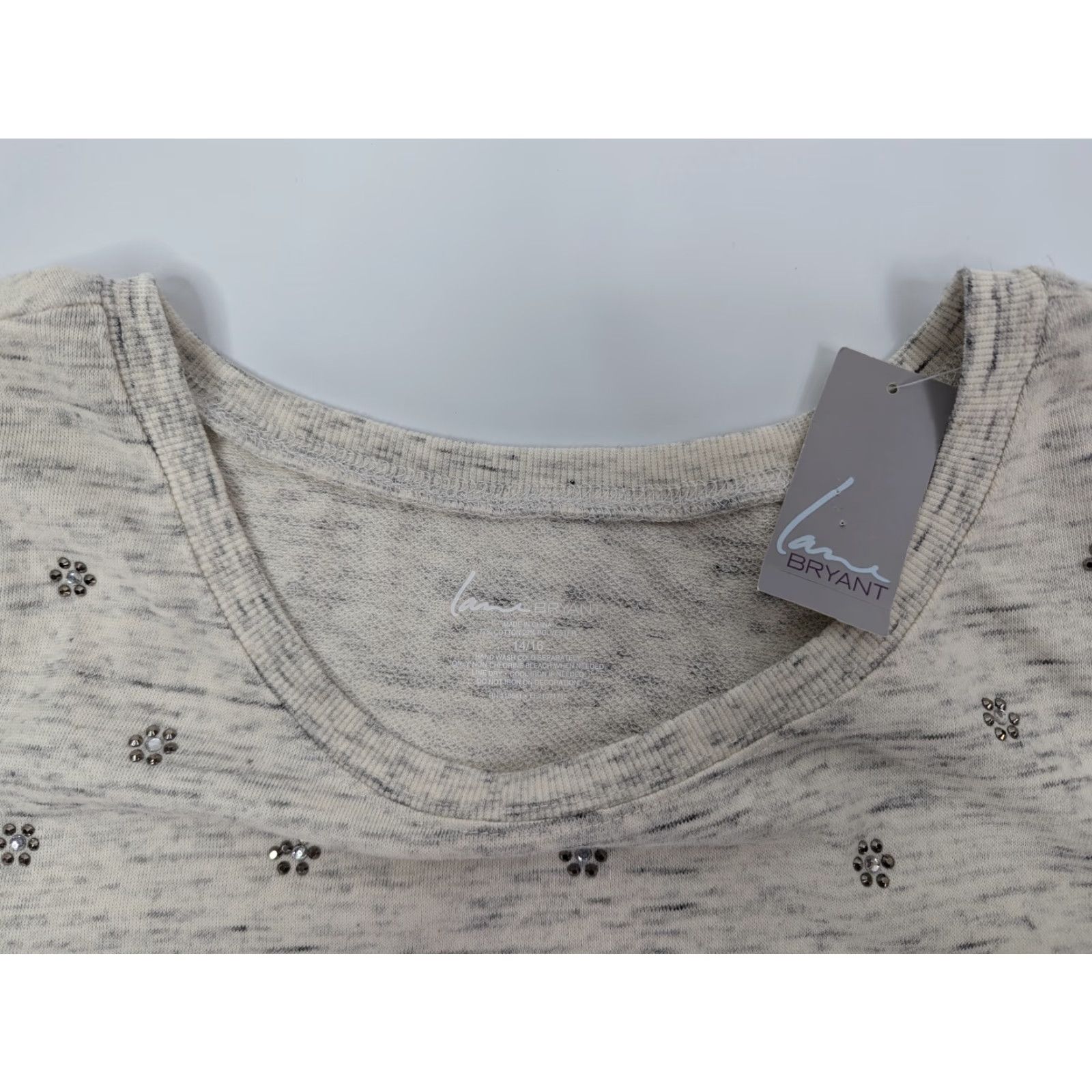 Vintage Lane Bryant NWT Heathered Rhinestone Scoop Neck Long Sleeve Top Pullover 14/16 Ivory Women Blouse Size XL / US 12-14 / IT 48-50 - 6 Thumbnail