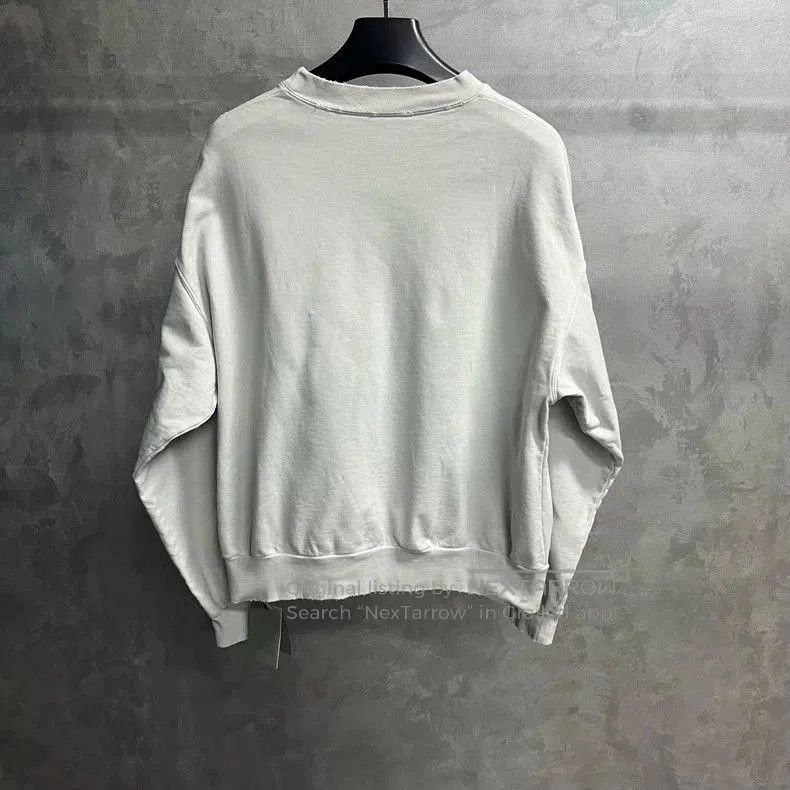 Balenciaga Balenciaga White Gray Letter Print Sweatshirt. Size US XS / EU 42 / 0 - 2 Thumbnail