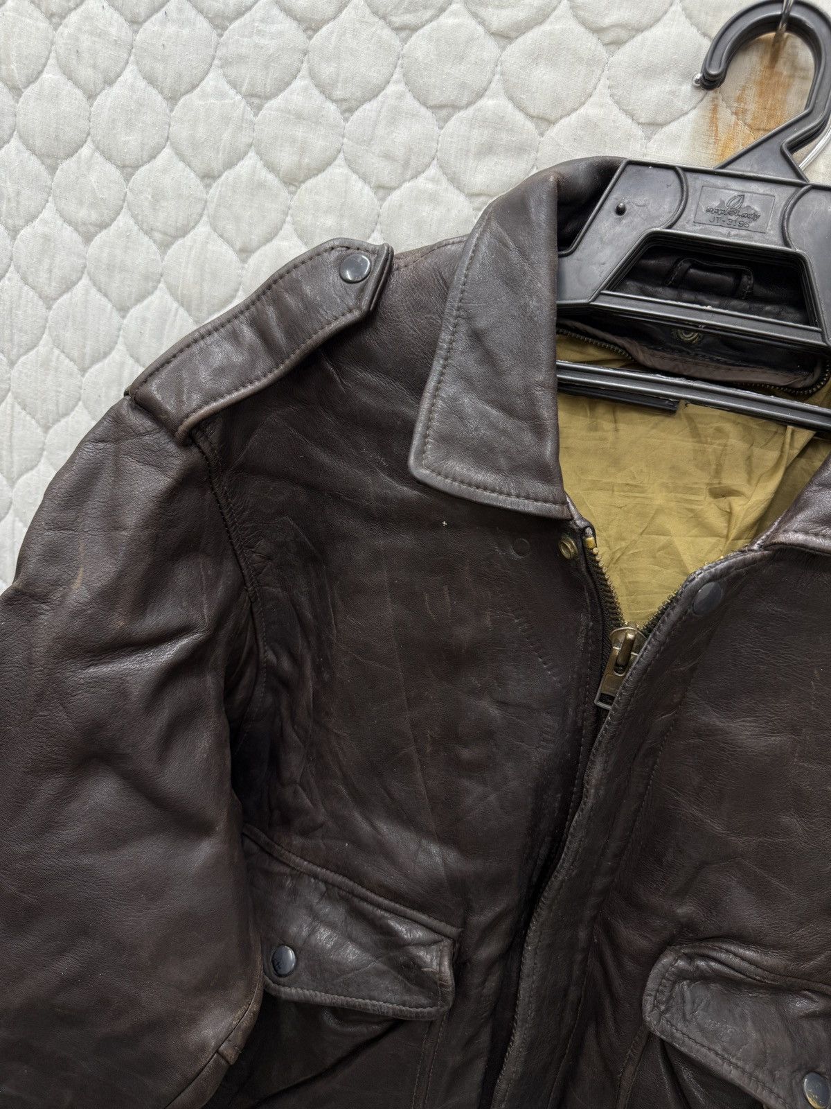 Genuine Leather 🔥🔥🔥ARCHIVE VTG A2 LEATHER FLIGHT JACKET Size US M / EU 48-50 / 2 - 14 Thumbnail