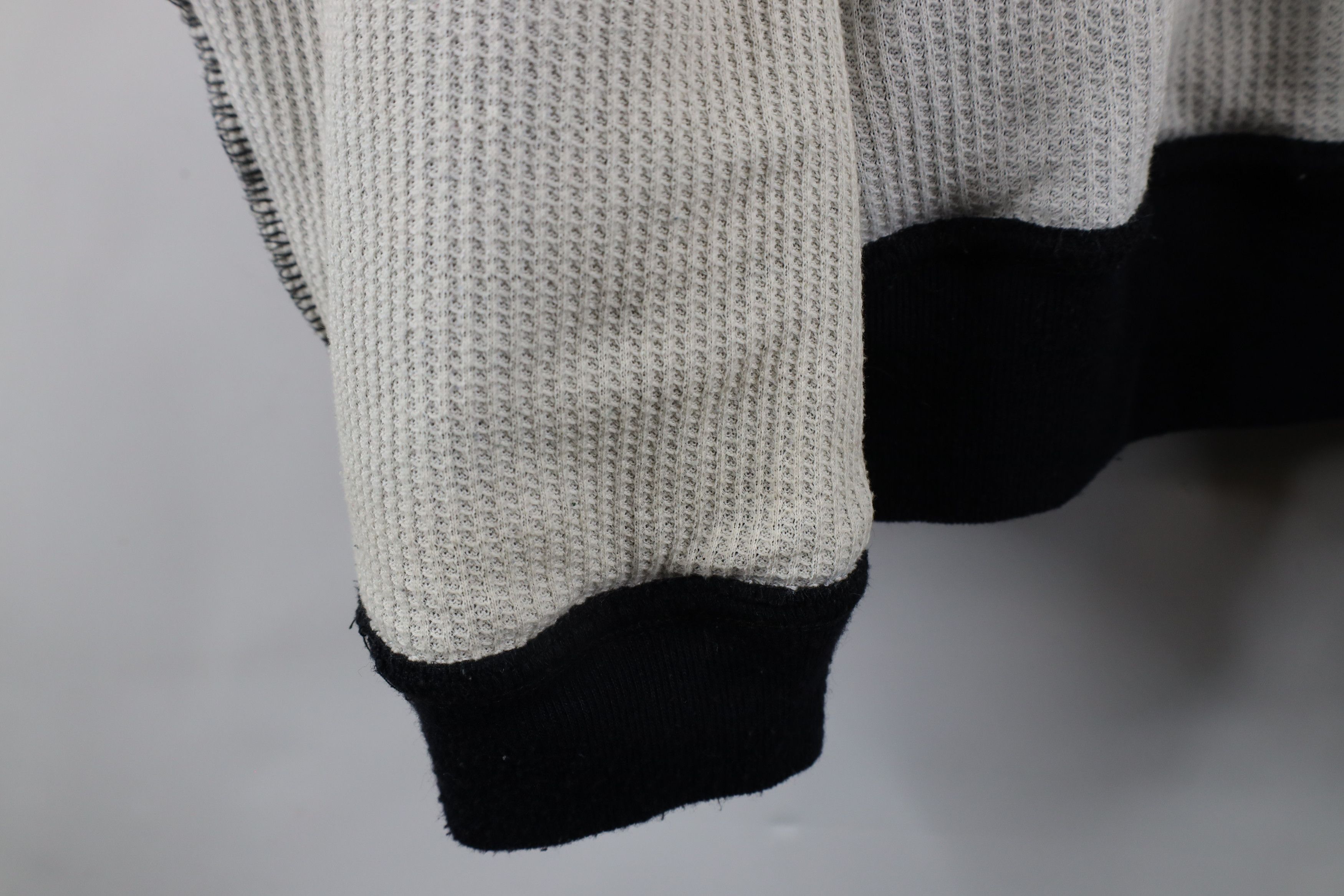 Vintage Vintage 90s Streetwear Wall Thermal Lined Henley Sweatshirt Size US XL / EU 56 / 4 - 11 Thumbnail