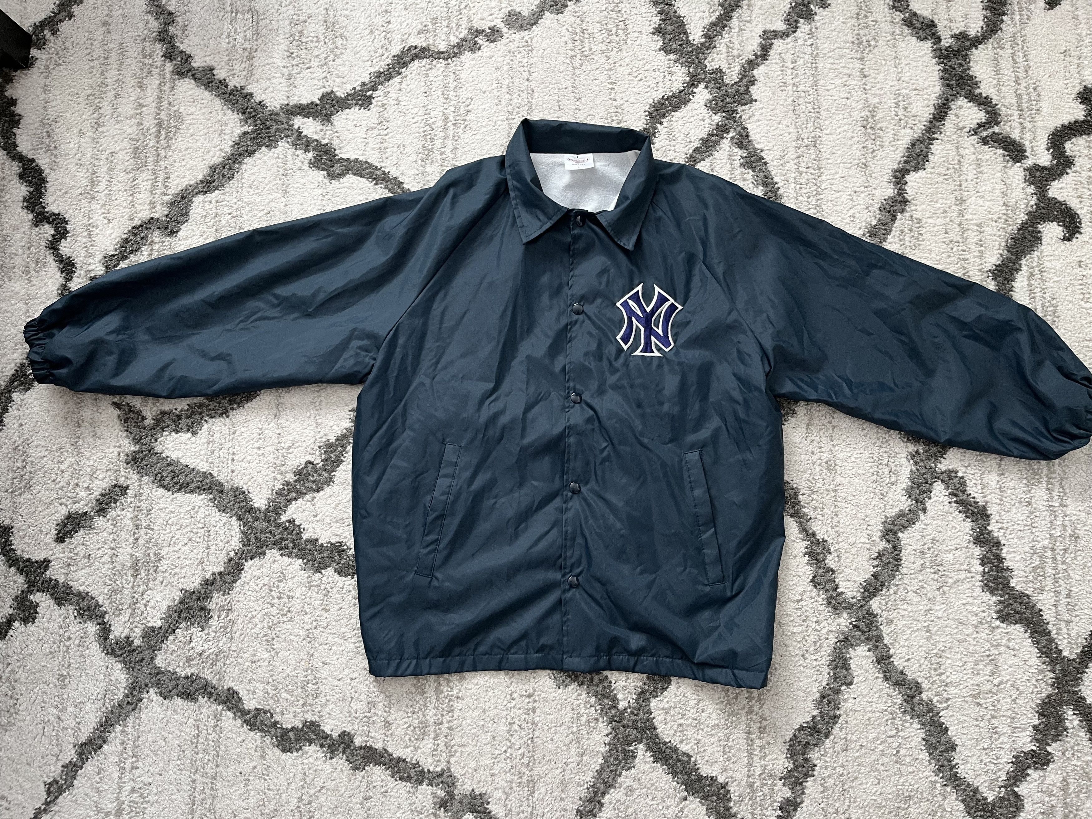 Auburn Sportswear Vintage Auburn Sportswear New York Yankees Jacket Size US L / EU 52-54 / 3 - 1 Thumbnail