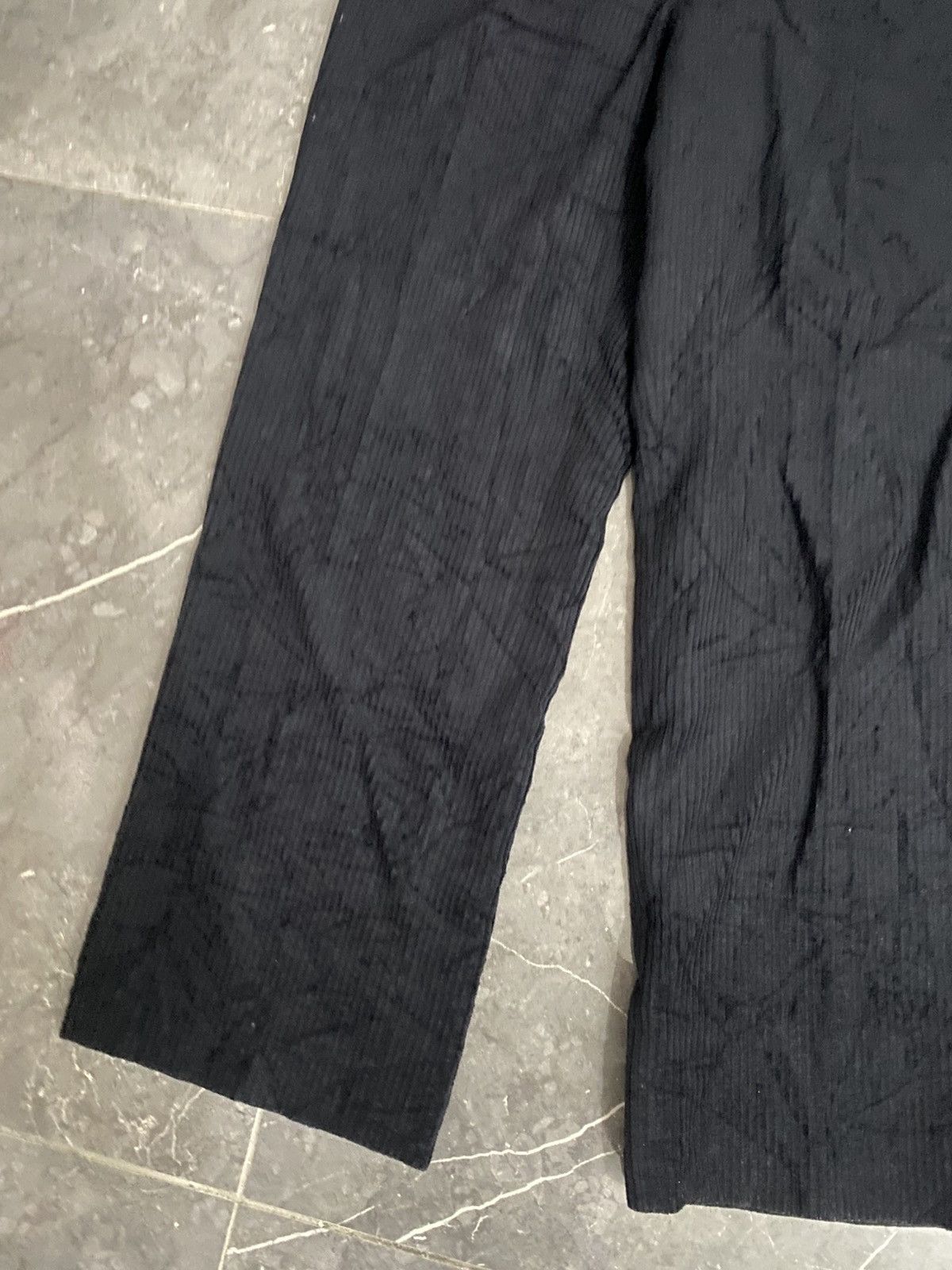 Balenciaga Balenciaga Corduroy Baggy Pants Size US 30 / EU 46 - 2 Thumbnail