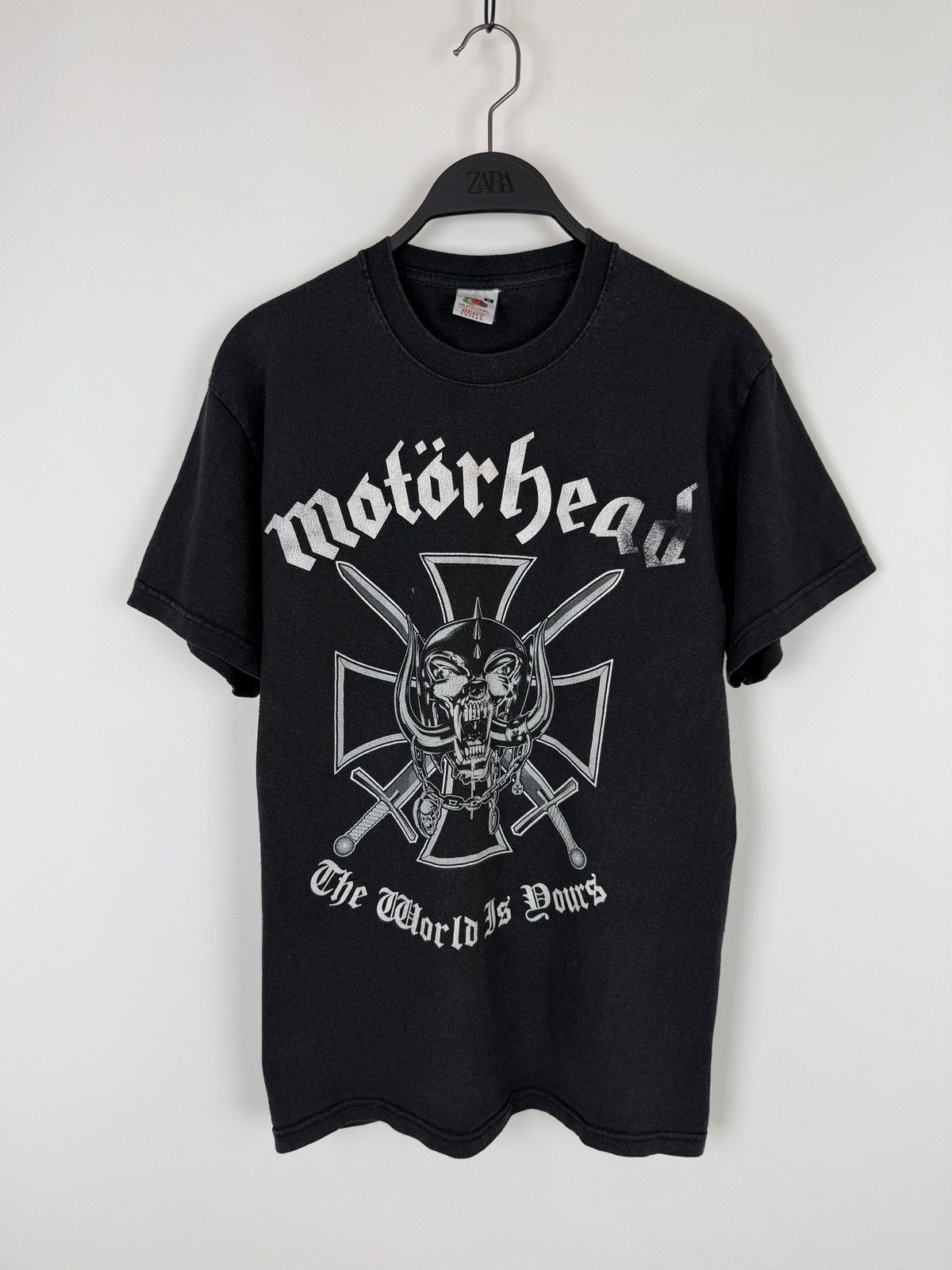 Band Tees 2010 Motorhead The World Is Yours Graphic T-Shirt Size US M / EU 48-50 / 2 - 1 Thumbnail