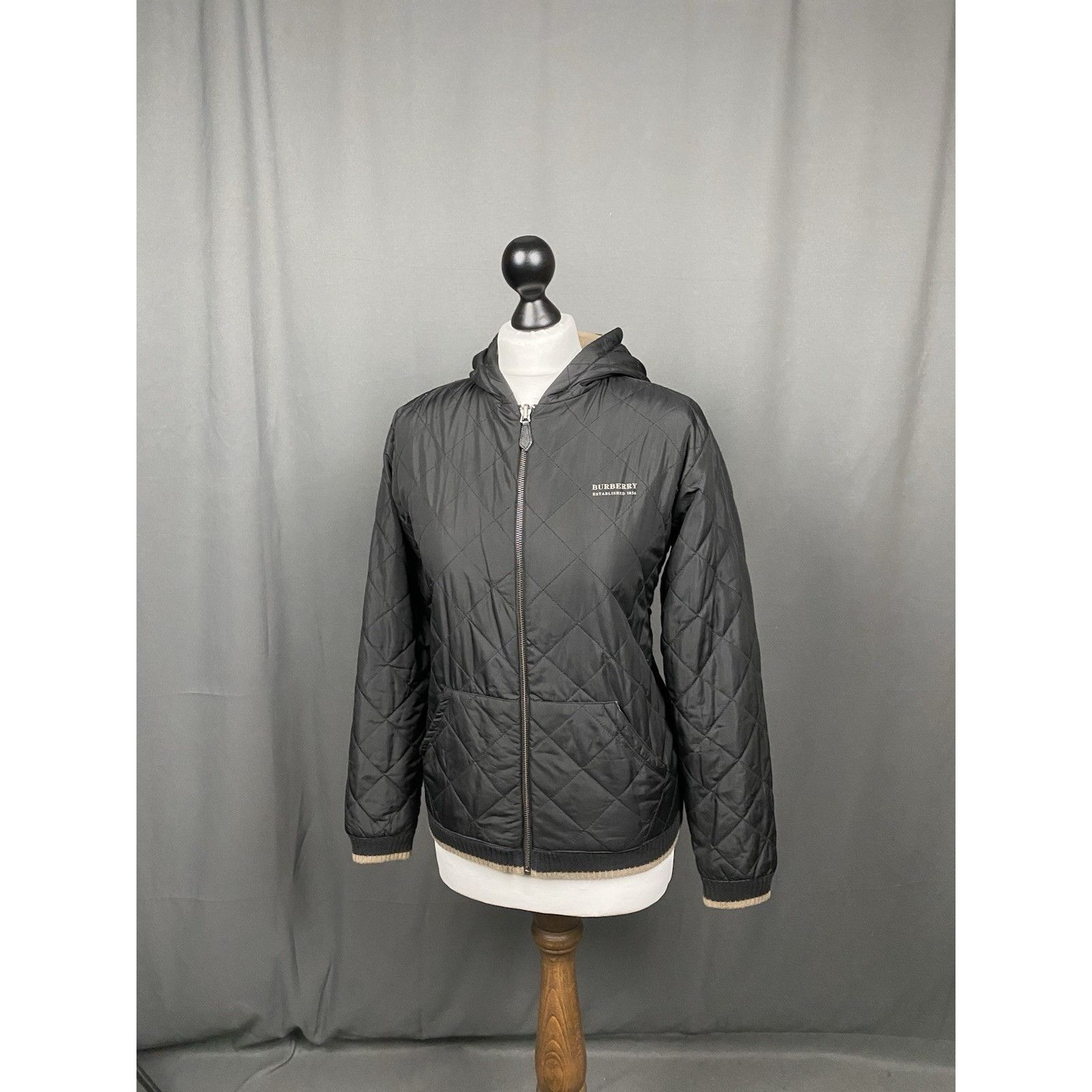 Burberry Burberry Women's Beige Black Quilted Reversible Jacket Size Size M / US 6-8 / IT 42-44 - 5 Thumbnail