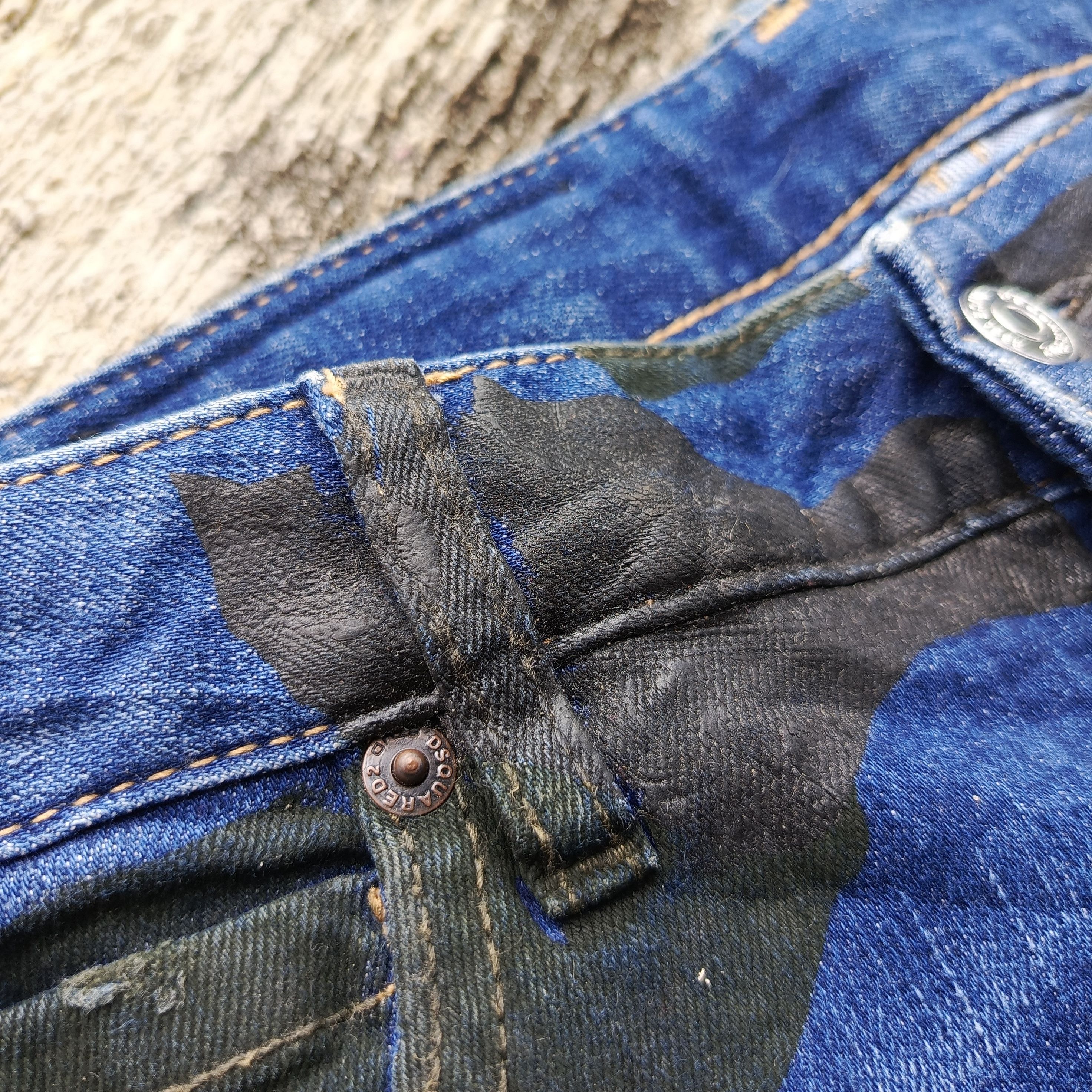 Dsquared2 DSQUARED2 RUNWAY STRAIGHT CROPPED JEANS CAMO PRINT Size 29" - 5 Thumbnail