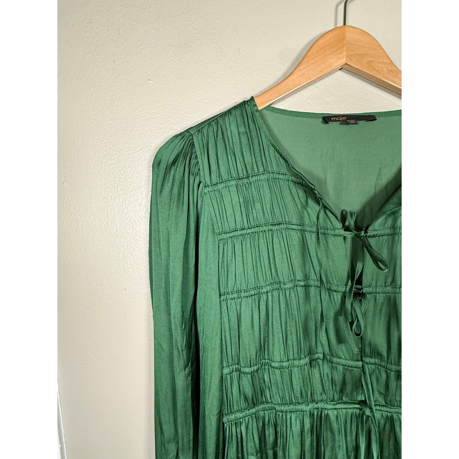 Maje Maje Green Shirred Satin Holiday Mini Dress 36/4 US $375 Size S / US 4 / IT 40 - 6 Thumbnail