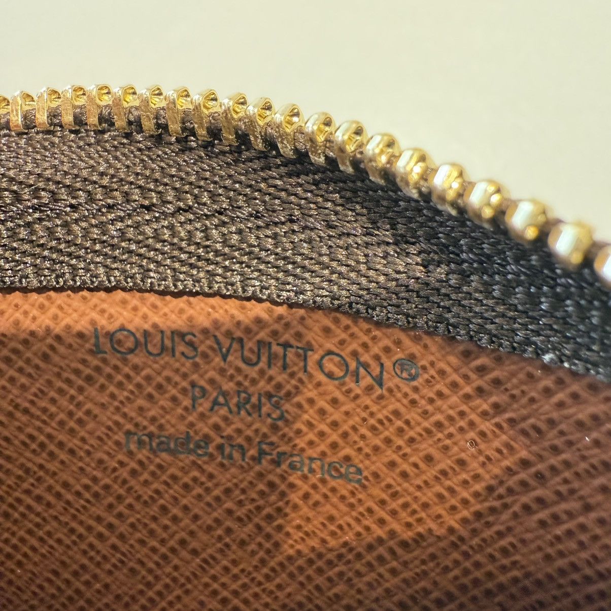 Louis Vuitton Louis Vuitton Key Pouch Monogram Brown Size ONE SIZE - 4 Thumbnail