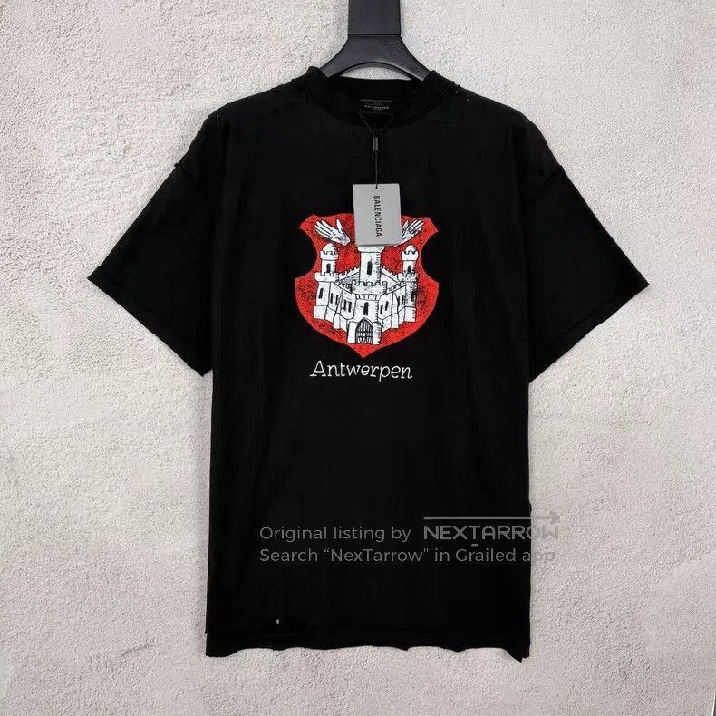 Balenciaga Balenciaga Front castle printed letter logo black destroye Size US M / EU 48-50 / 2 - 1 Thumbnail