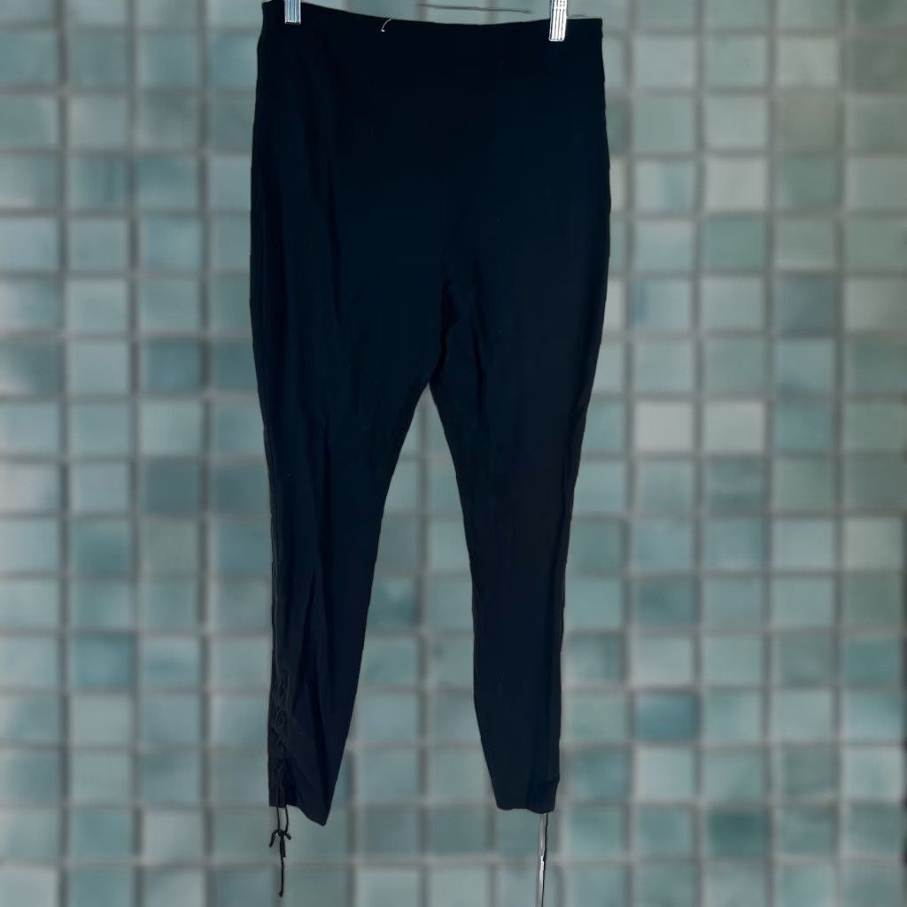 Mossimo Mossimo Womens Skinny Leg Pull On Activewear Black Leggings Size L Size 30" / US 8 / IT 44 - 1 Thumbnail