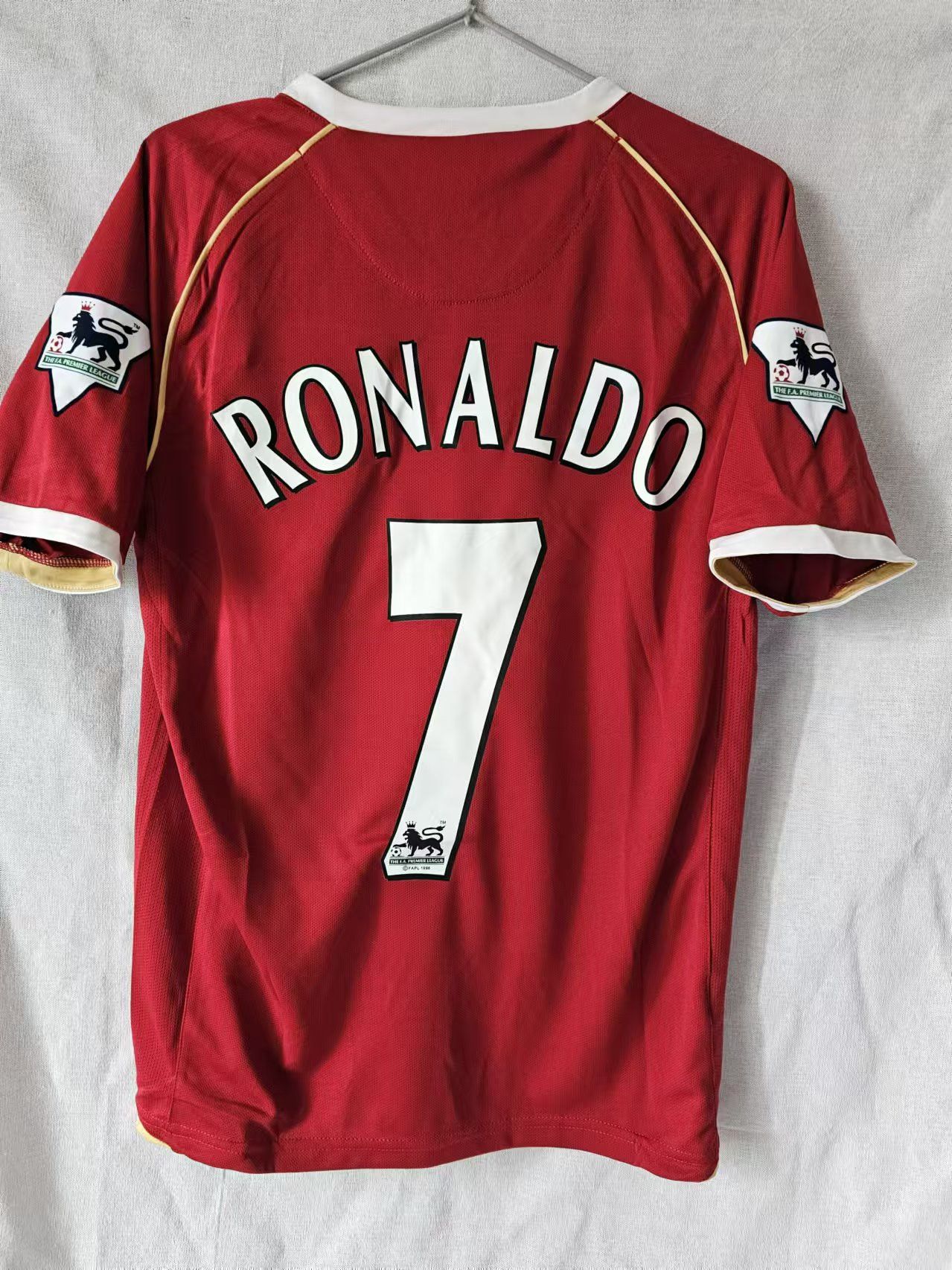 Other 2006 2007 MUFC R7 Jersey C Ronaldo Jersey Home Size US L / EU 52-54 / 3 - 2 Thumbnail