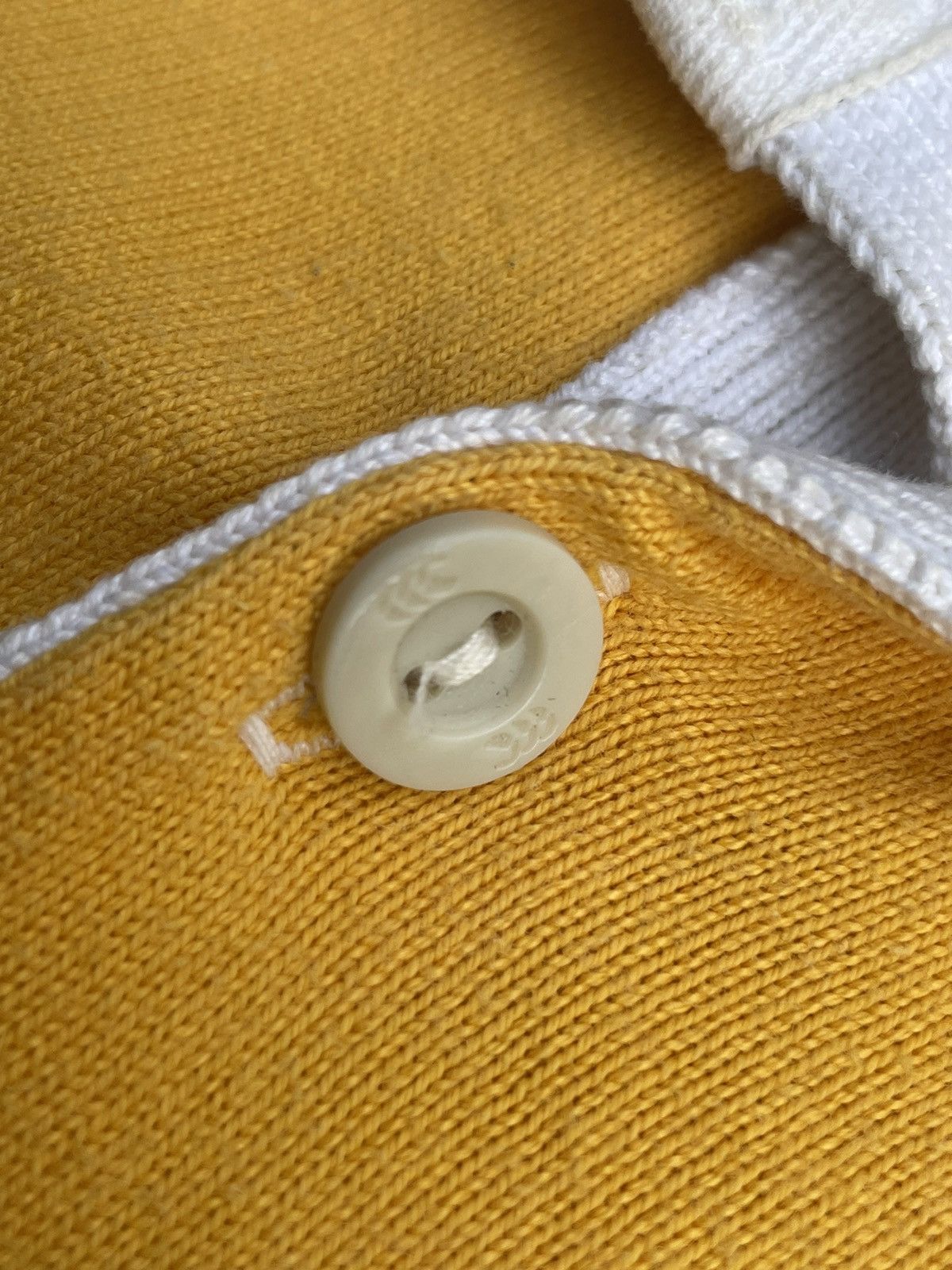 Canterbury of New Zealand × Vintage Vintage Canterbury Jerfy Refree Polo Tshirt Size US S / EU 44-46 / 1 - 15 Thumbnail