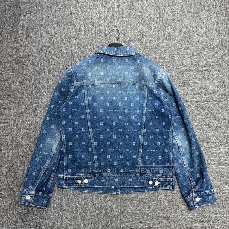 Givenchy Givenchy All-Over Logo Denim Jacket Size US S / EU 44-46 / 1 - 2 Thumbnail
