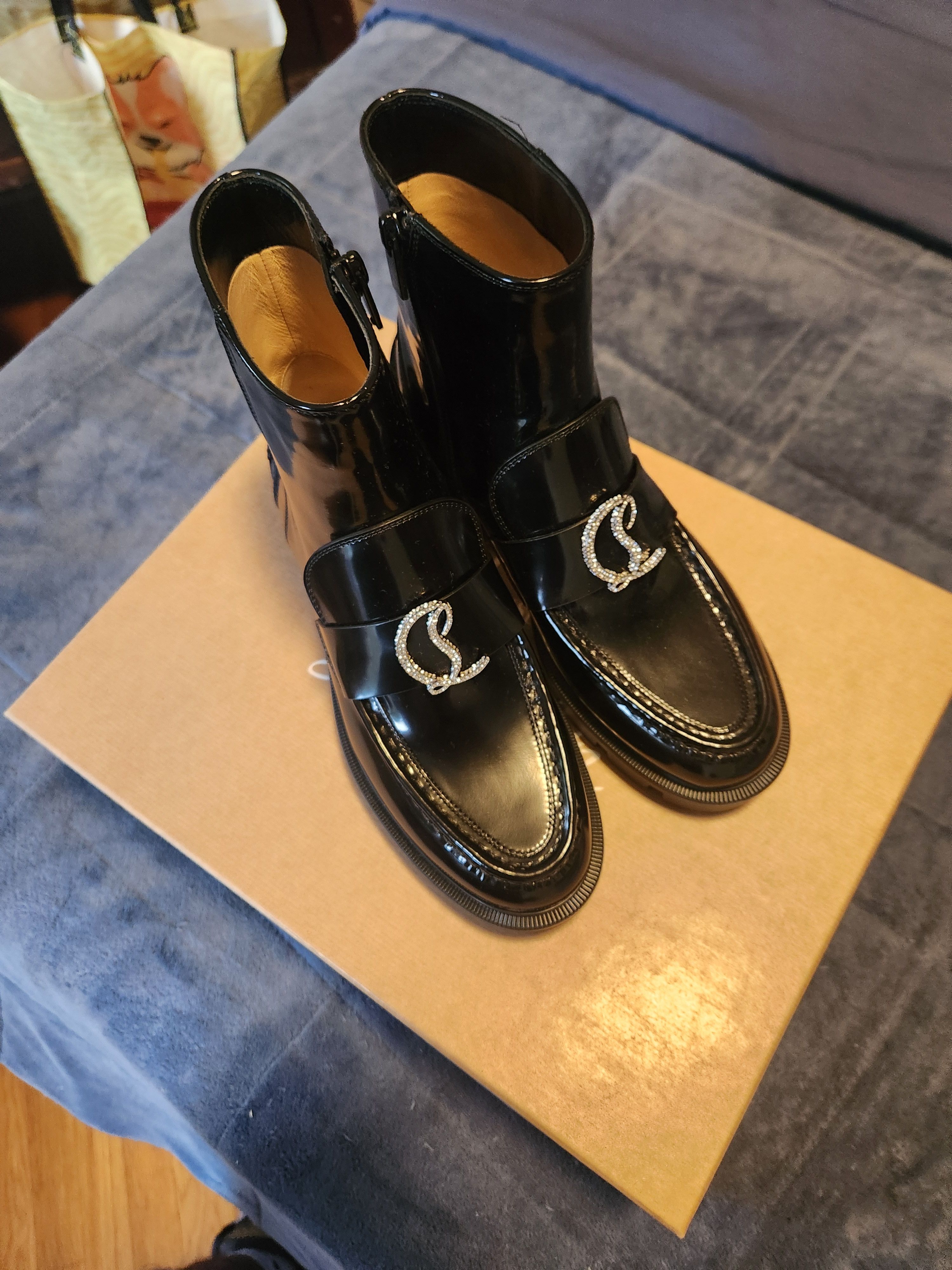 Christian Louboutin CL MOC Booty Strass Flat Size US 7.5 / IT 37.5 - 1 Thumbnail
