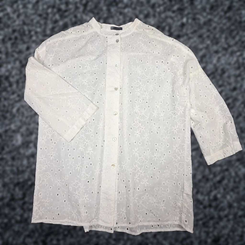 Vintage **OSKA Floral Button Up White Women's L Shirt** User: **OSKA Floral Button Up White Women's L Shirt** Size L / US 10 / IT 46 - 1 Thumbnail