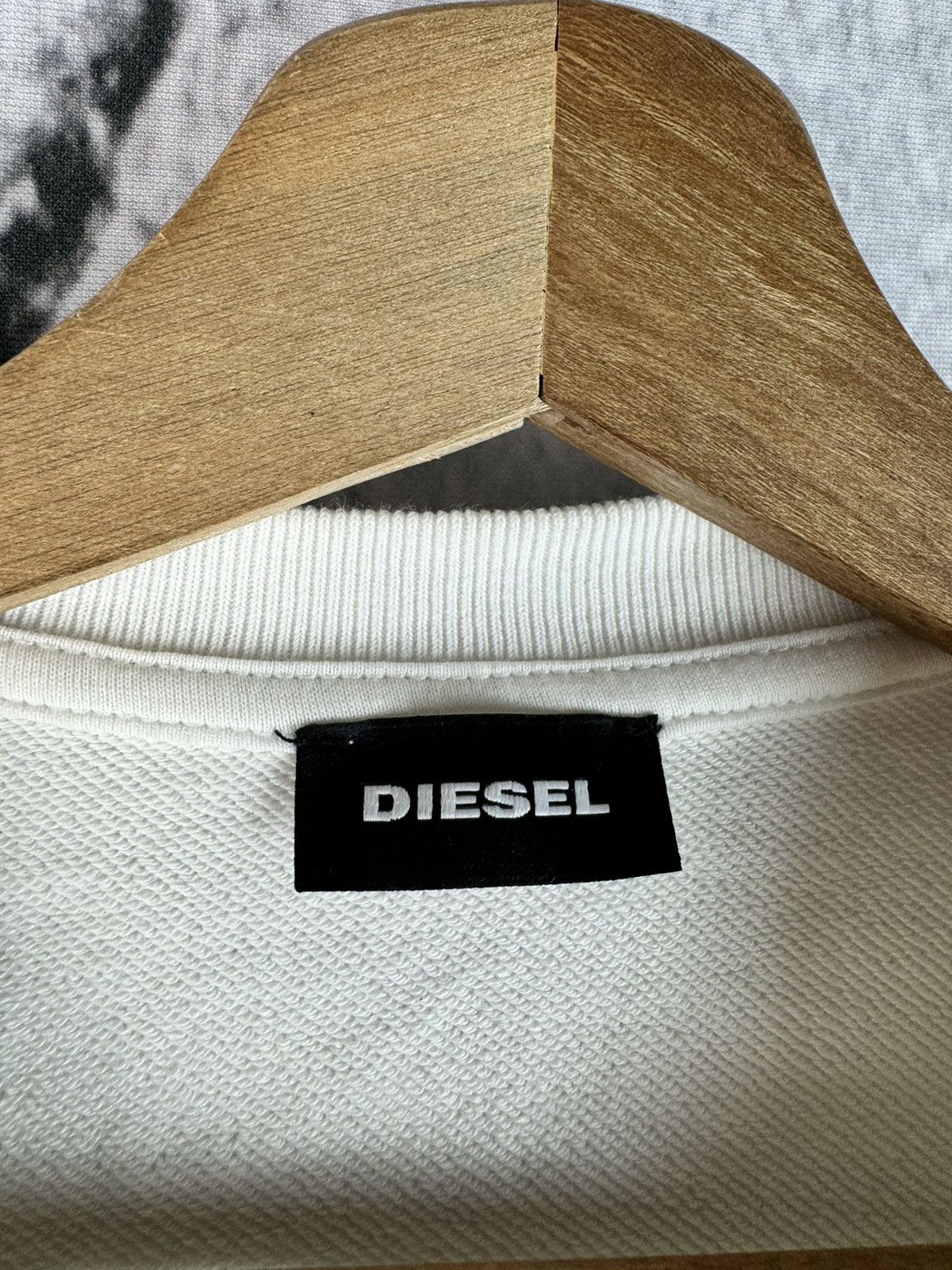 Diesel Vintage Diesel Knit Sweatshirt Big Center Logo Sweater Size US M / EU 48-50 / 2 - 3 Thumbnail