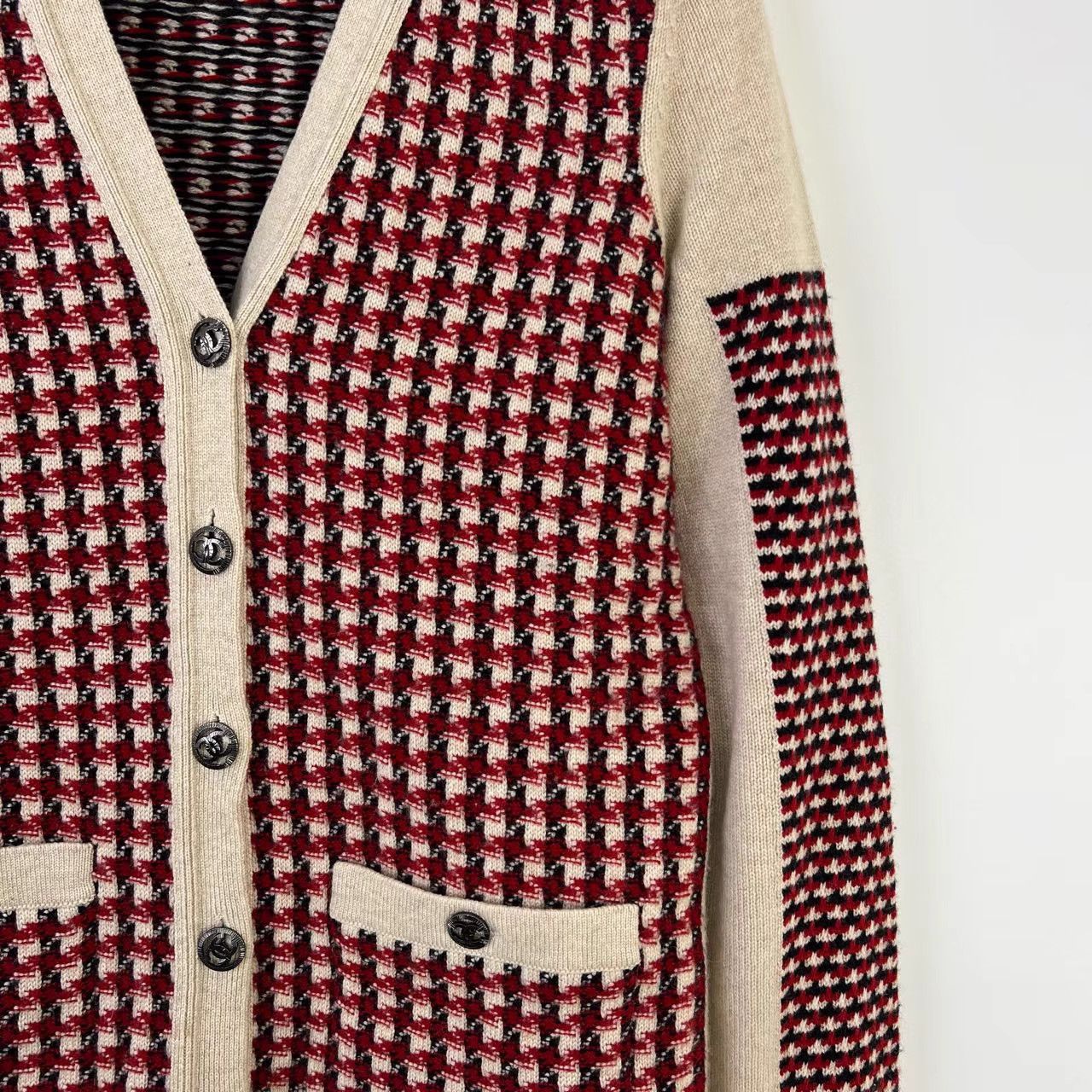 Chanel Chanel Red Color-Block Houndstooth Cardigan K12 Size XS / US 0-2 / IT 36-38 - 4 Thumbnail