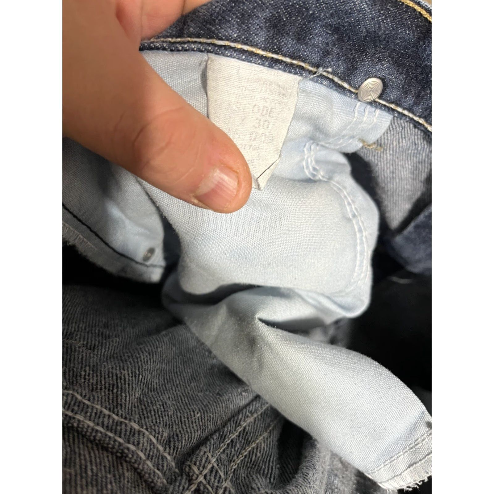 Wrangler Wrangler Jeans Mens 38x30 Medium Blue Relaxed Fit Denim Size US 38 / EU 54 - 5 Thumbnail