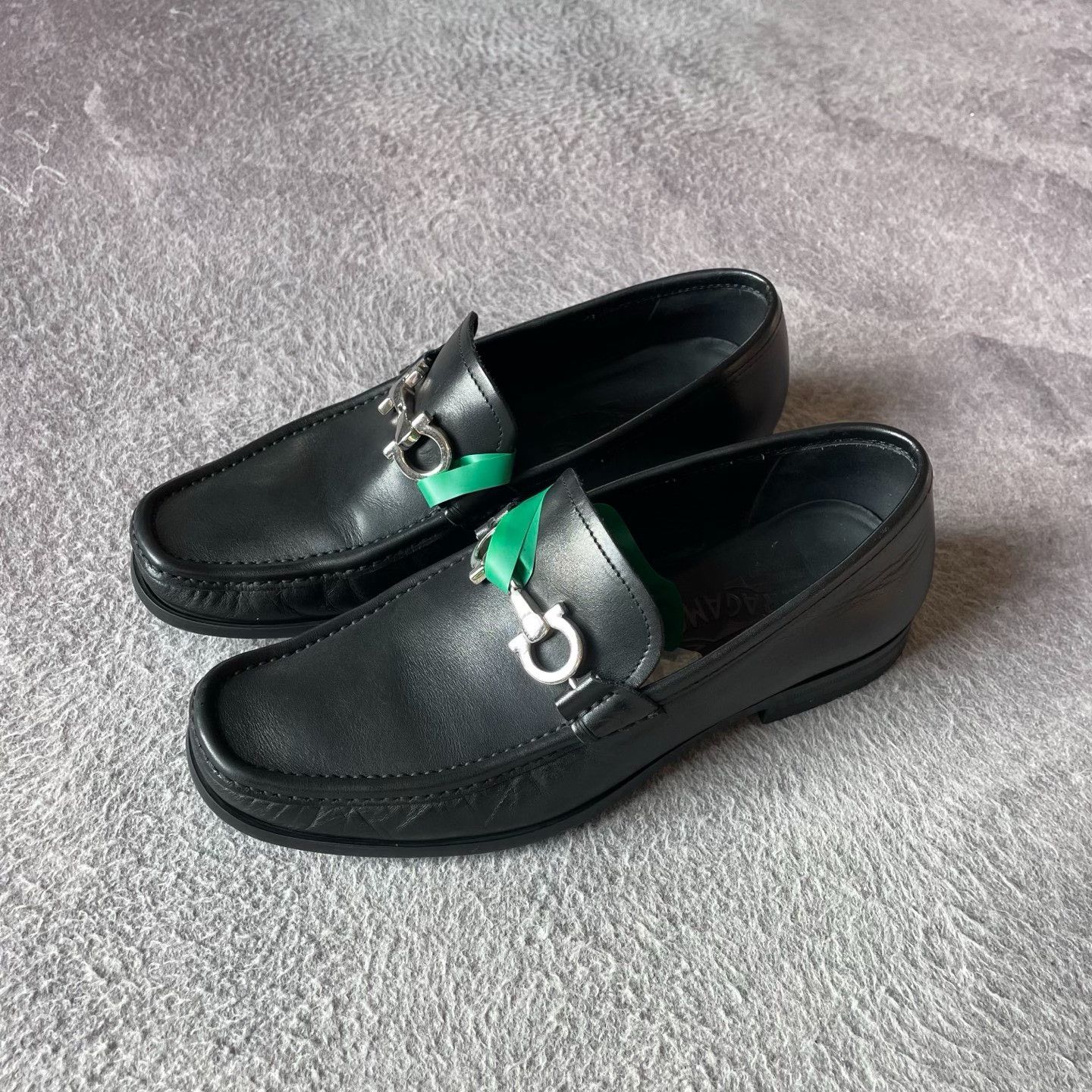 Salvatore Ferragamo Salvatore Ferragamo Black Lowtop Sneakers 38.5 Men Size US 6.5 / EU 39-40 - 1 Thumbnail